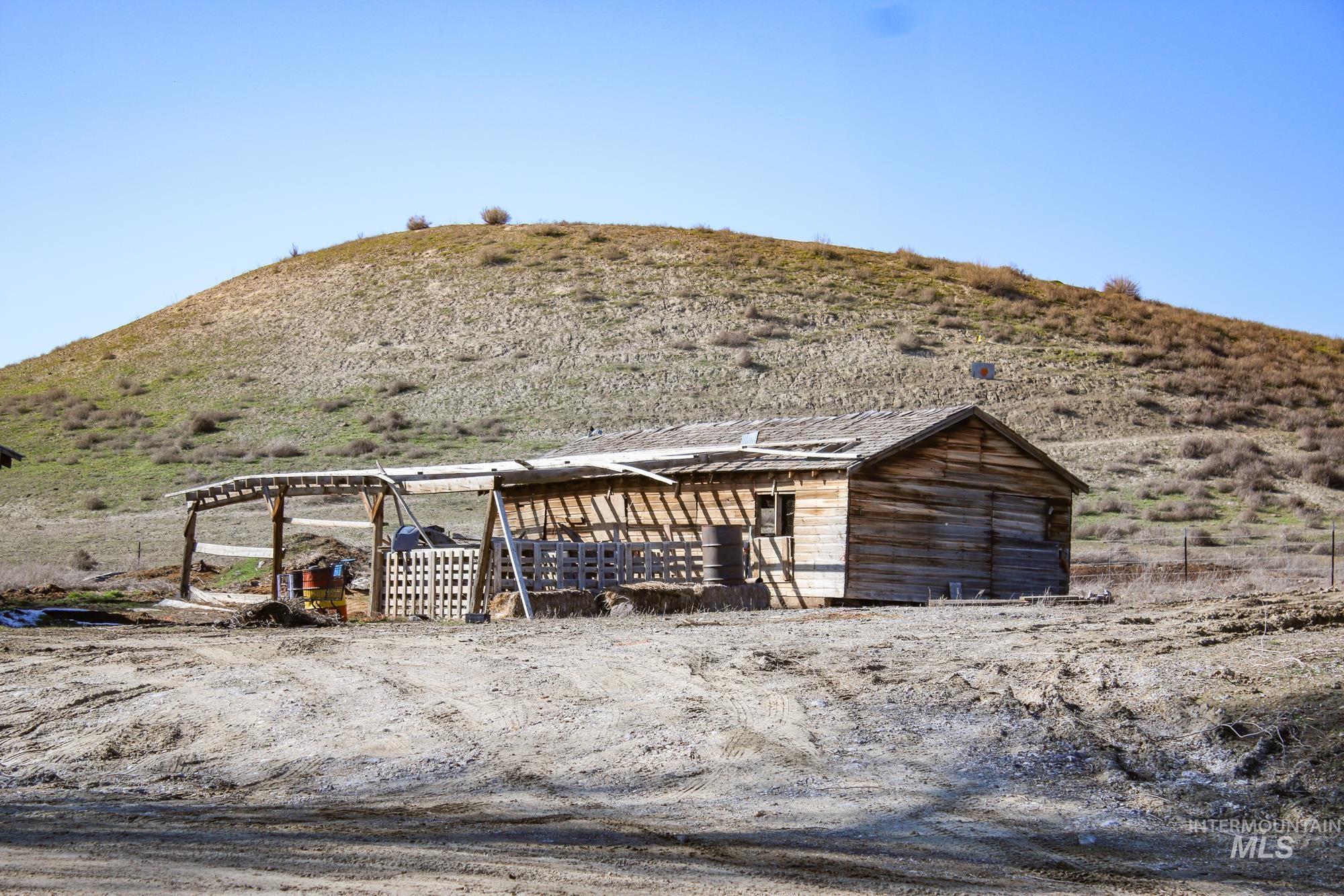 1547 Highway 201 Property Photo 14