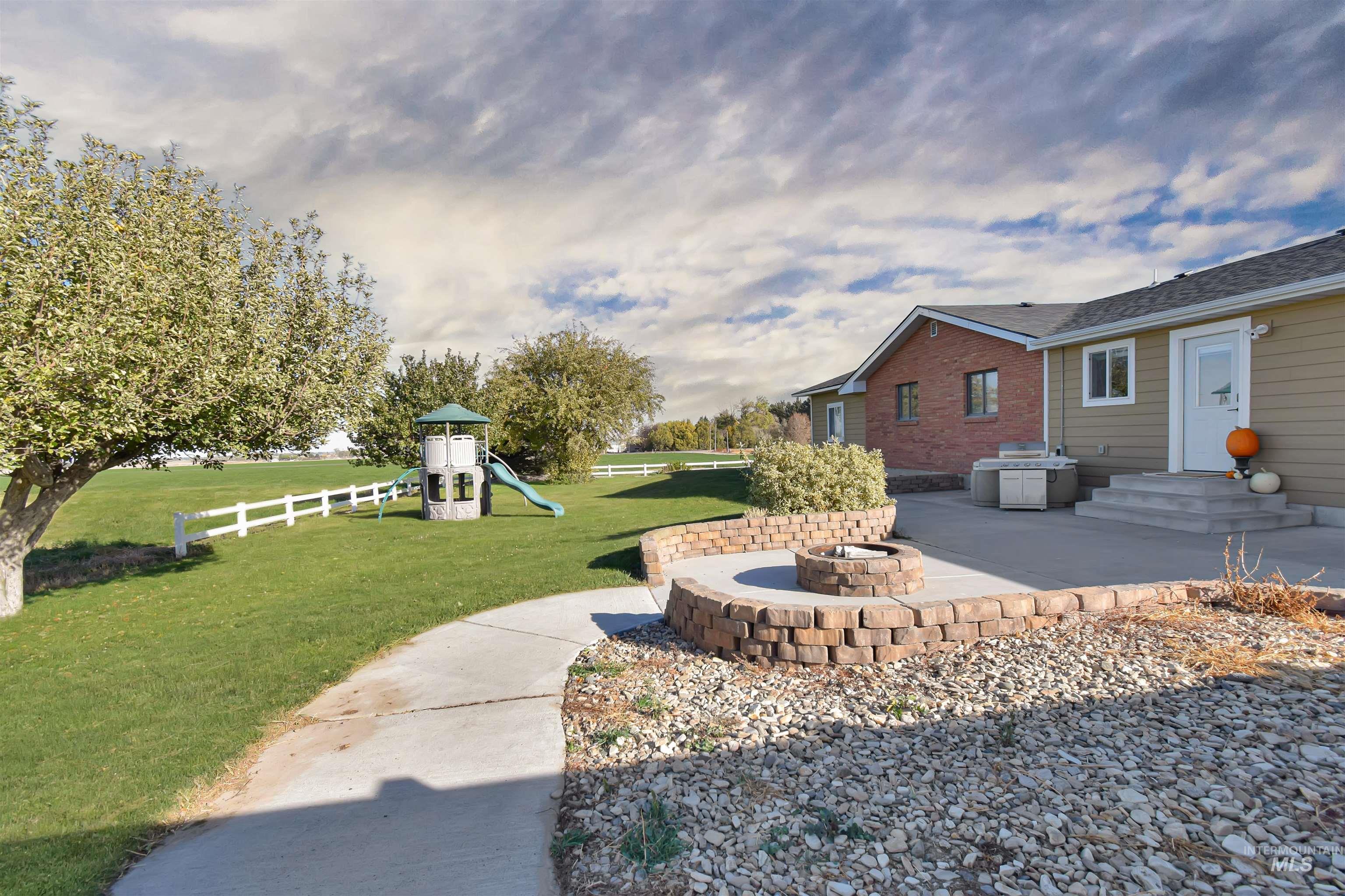330 S 400 W Property Photo 1