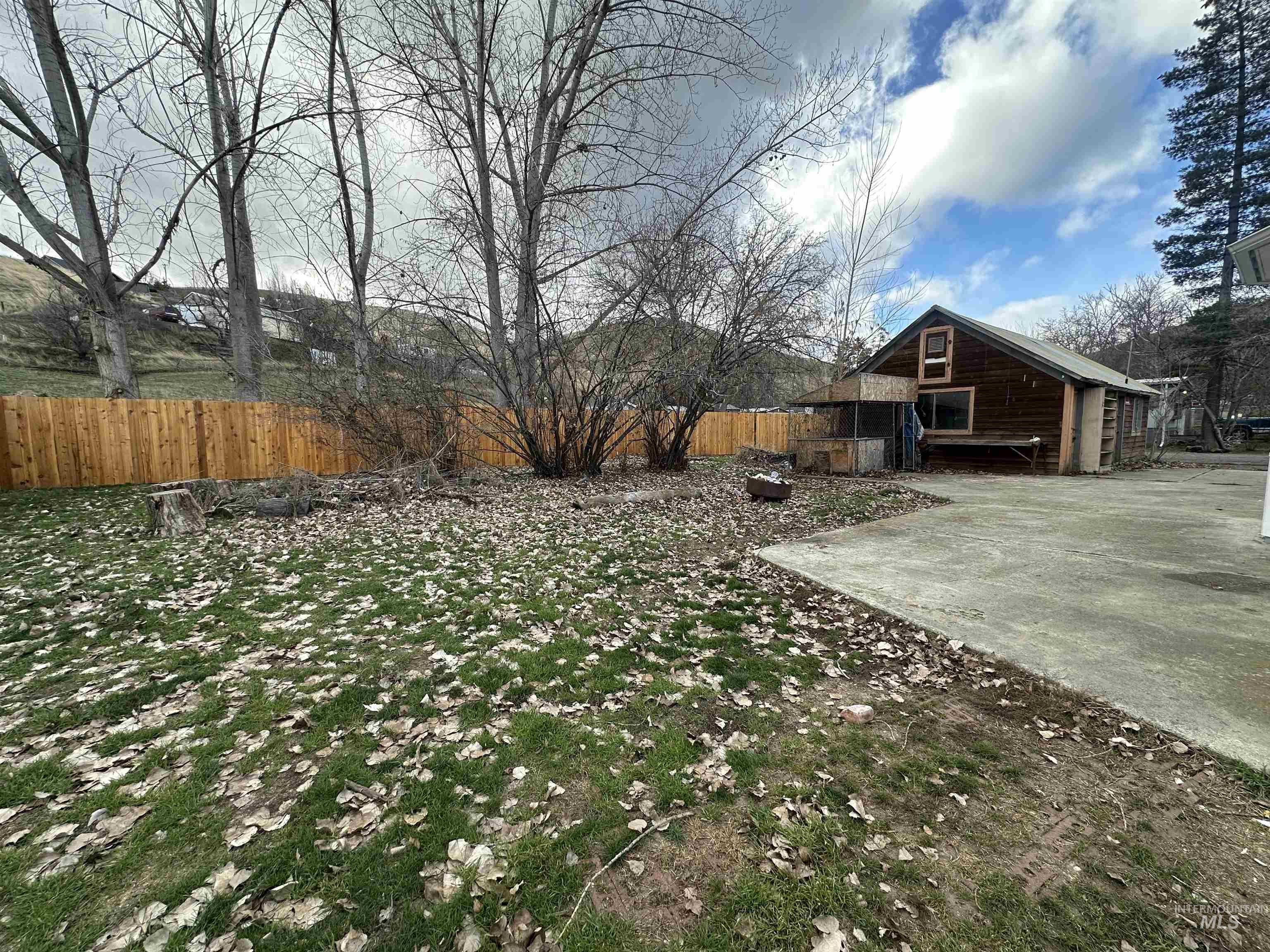 535 Costley Lane Property Photo 10
