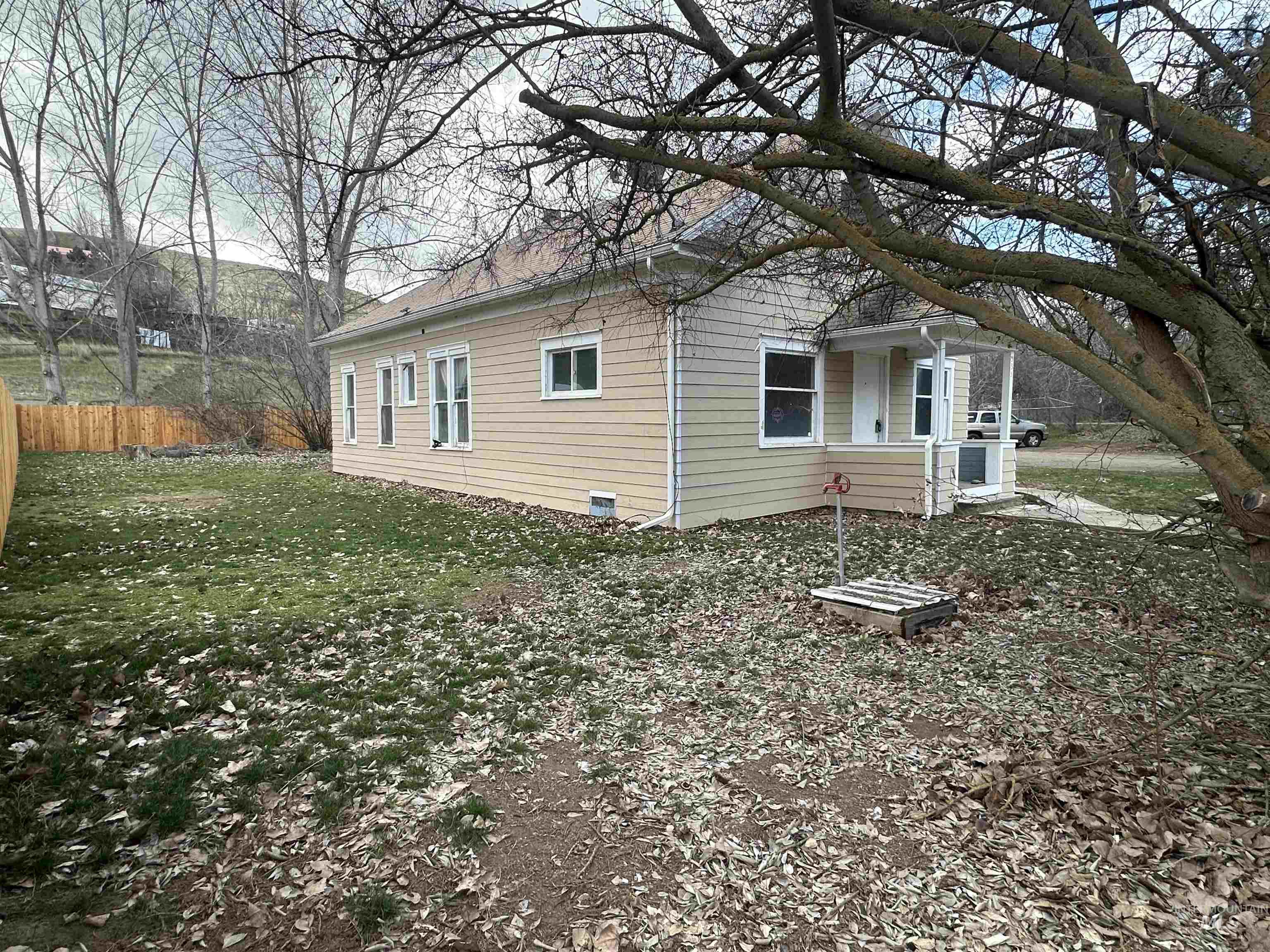 535 Costley Lane Property Photo 15