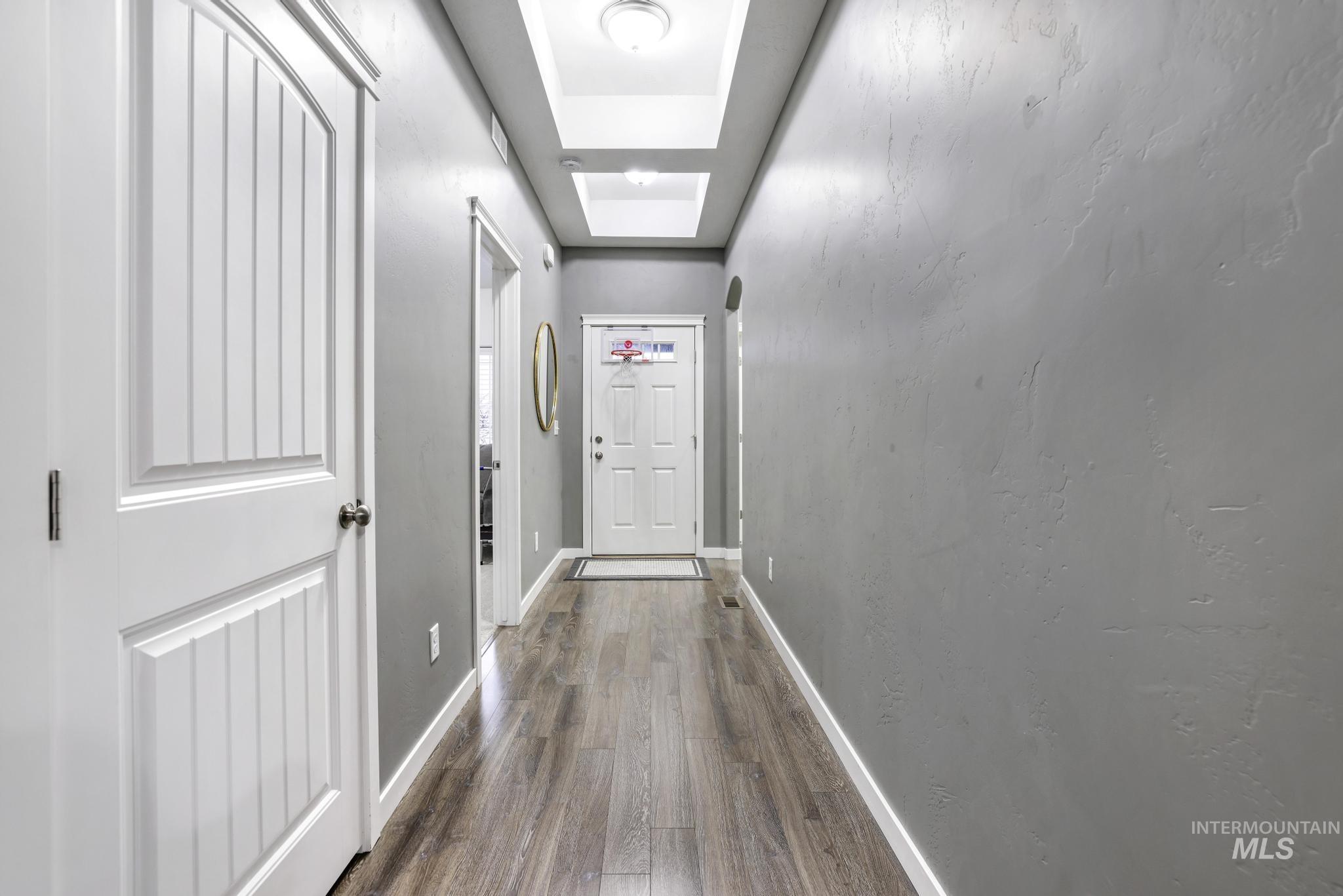 810 Sun Peak Way Property Photo 3