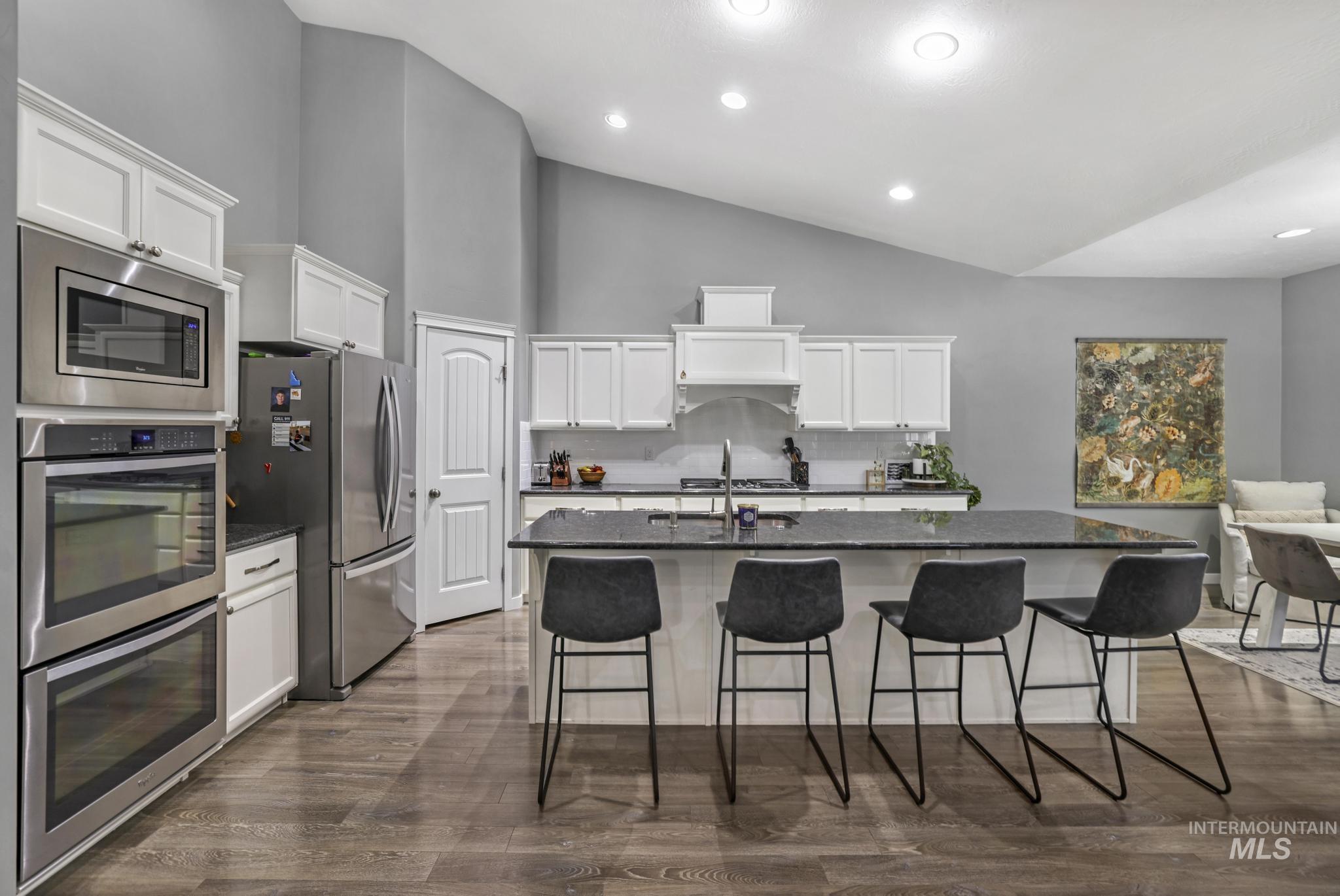 810 Sun Peak Way Property Photo 4