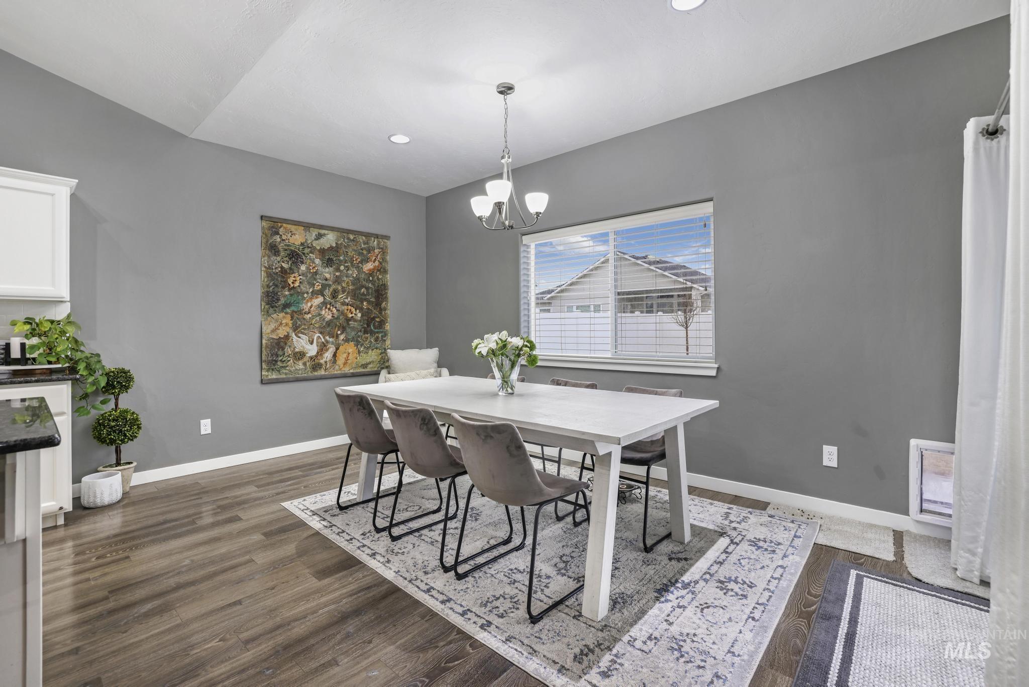 810 Sun Peak Way Property Photo 10