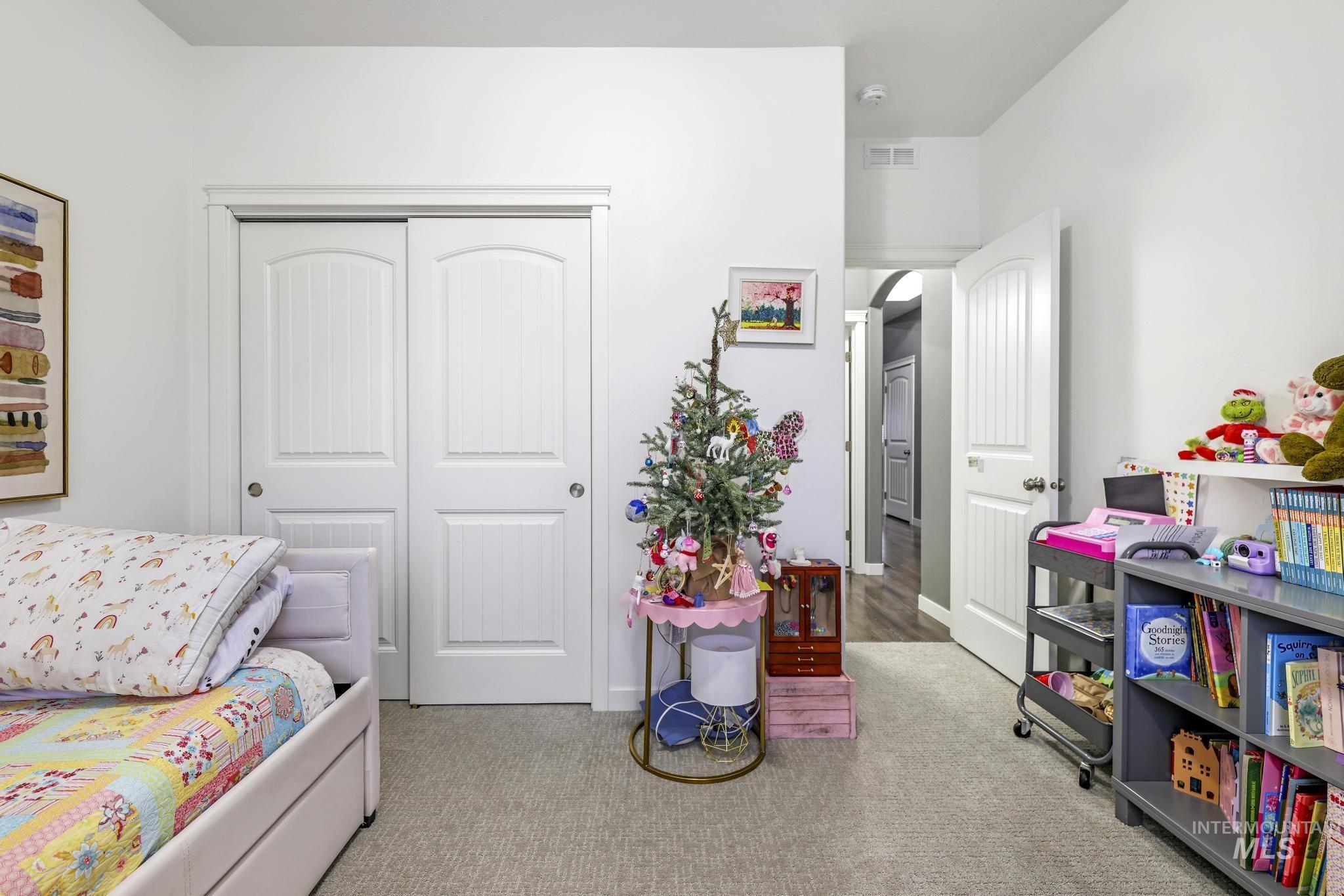 810 Sun Peak Way Property Photo 16