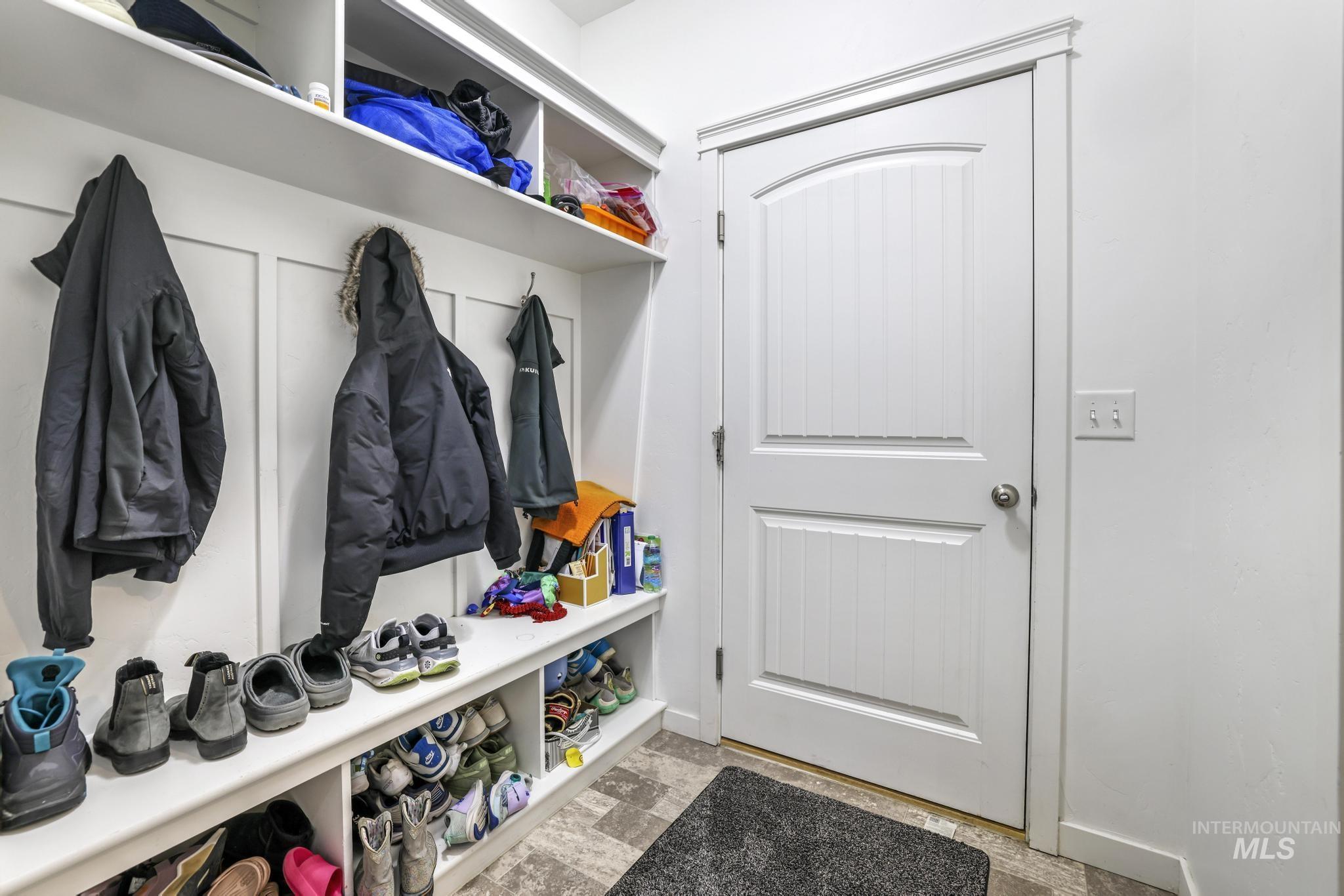 810 Sun Peak Way Property Photo 23