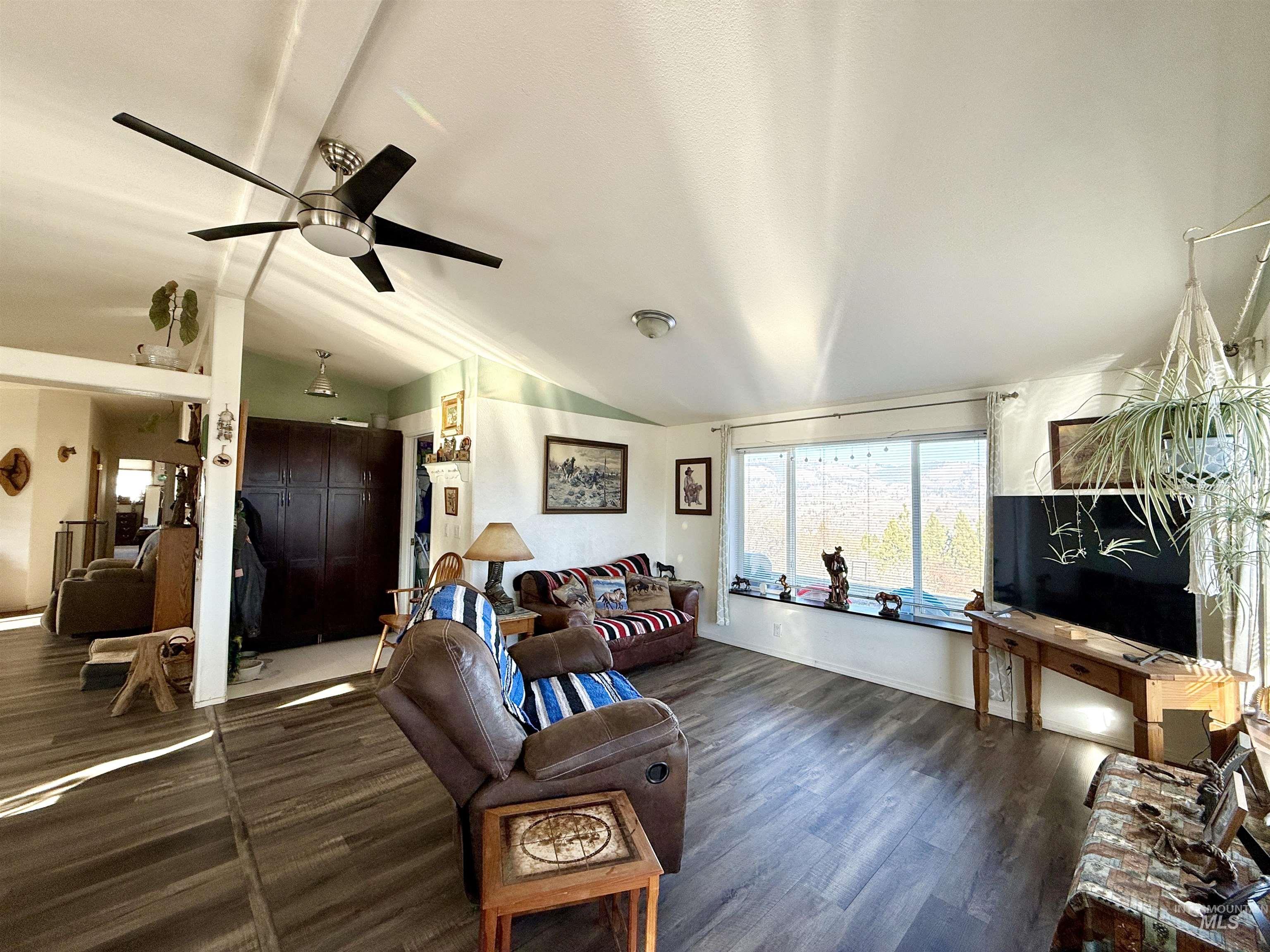 1731 Gibler Rd Property Photo 24