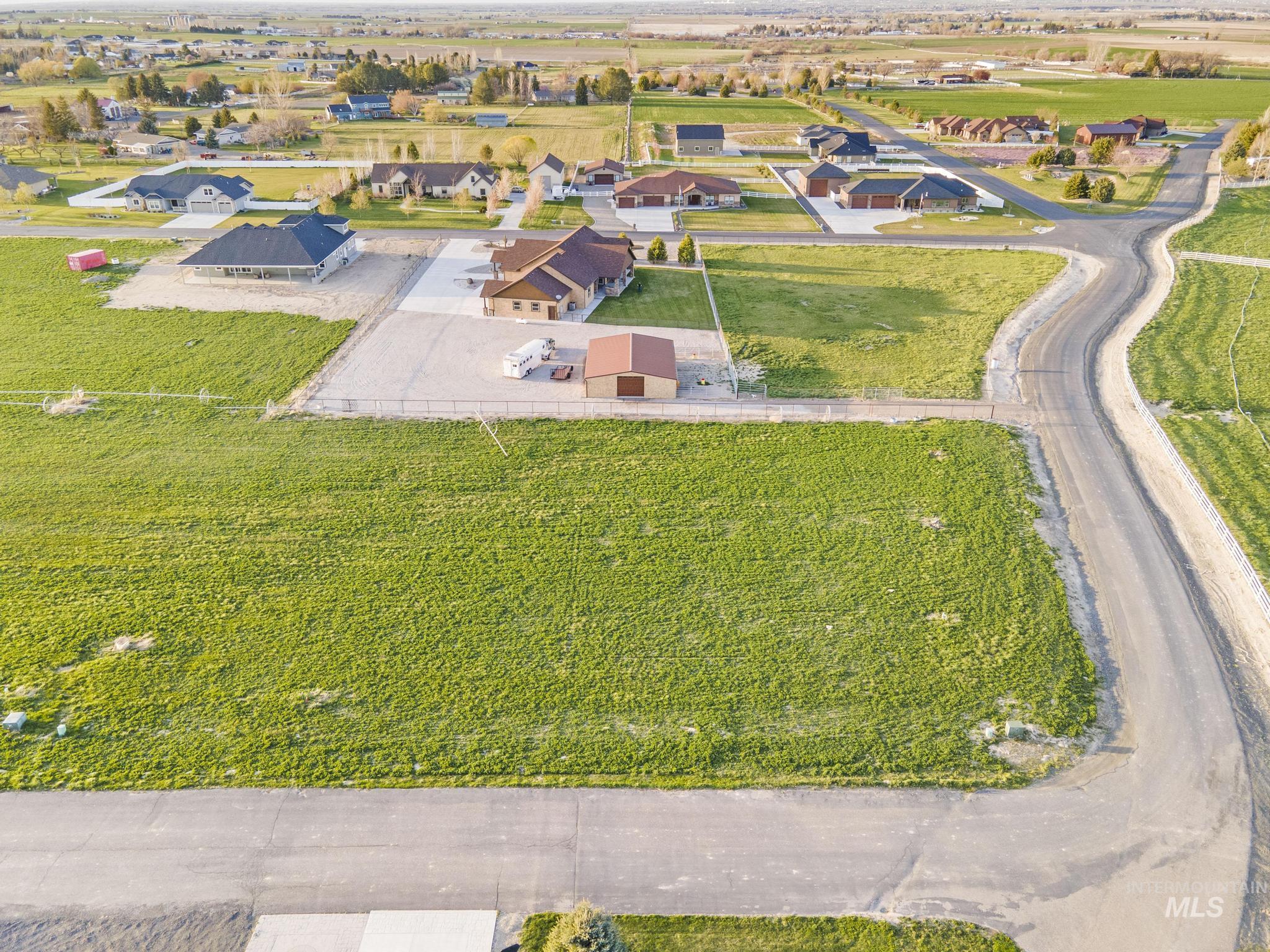 2550 E 3759 N Property Photo 14