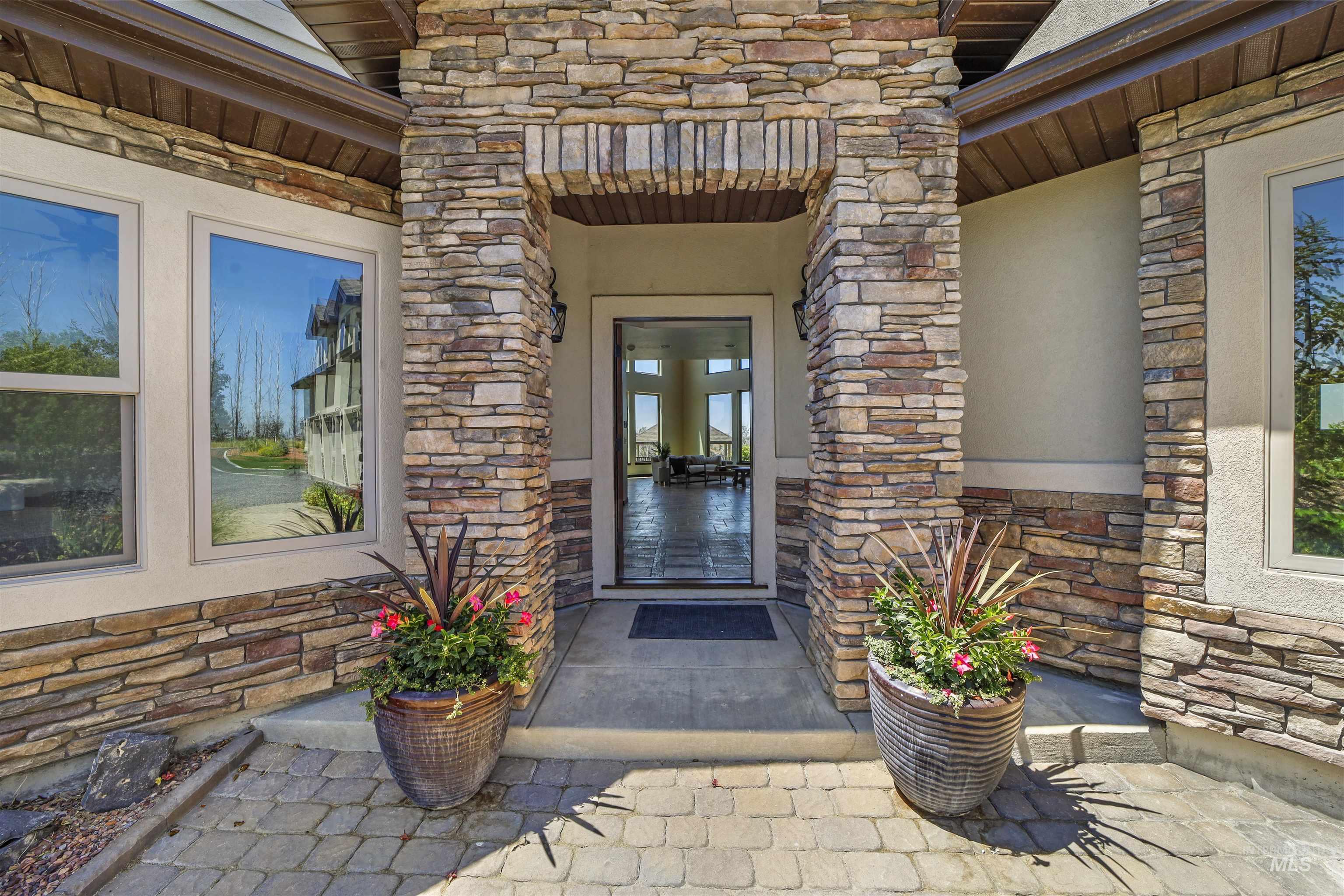 4187 Creek Mesa Dr Property Photo 4