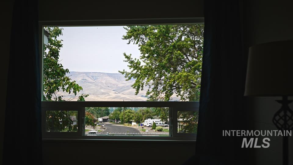 2408 11th Avenue Property Photo 11