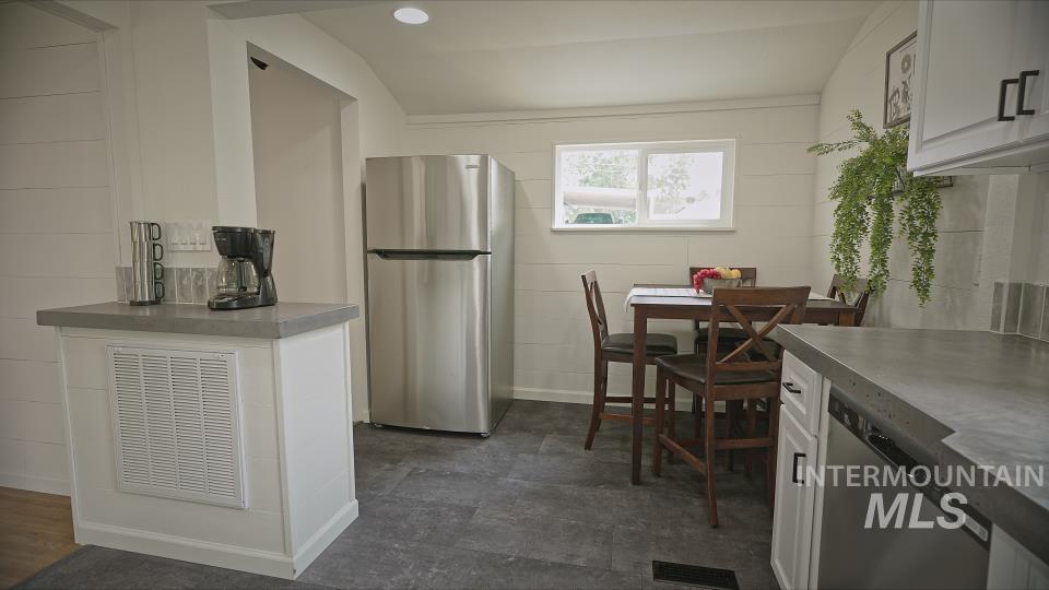 2408 11th Avenue Property Photo 19