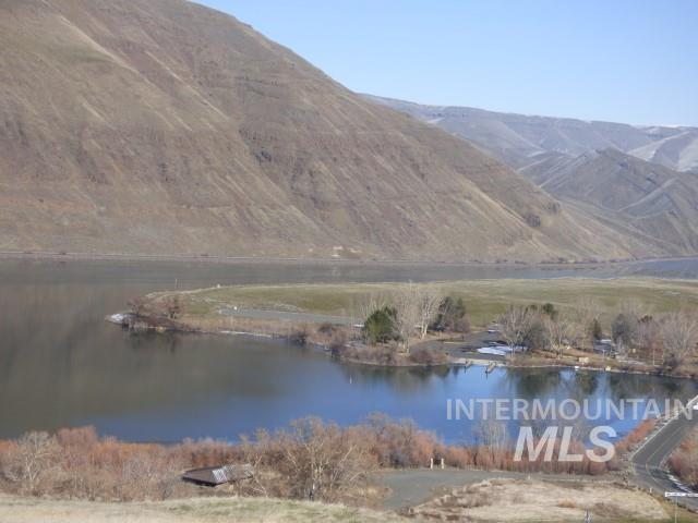 578 Silcott Road Property Photo