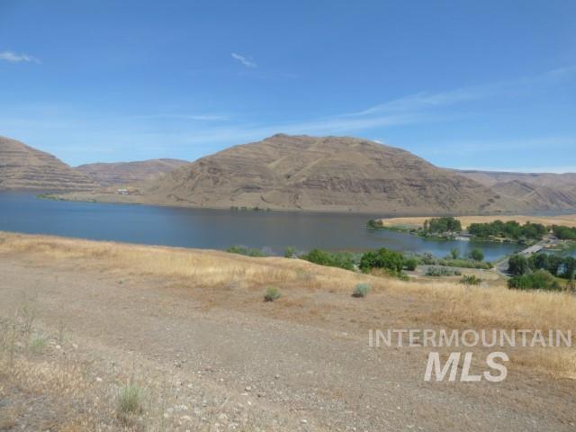 578 Silcott Road Property Photo 25