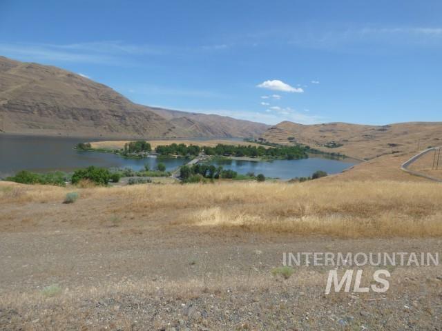 578 Silcott Road Property Photo 27