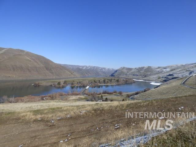 578 Silcott Road Property Photo 43
