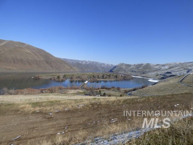 578 Silcott Road Property Photo 44