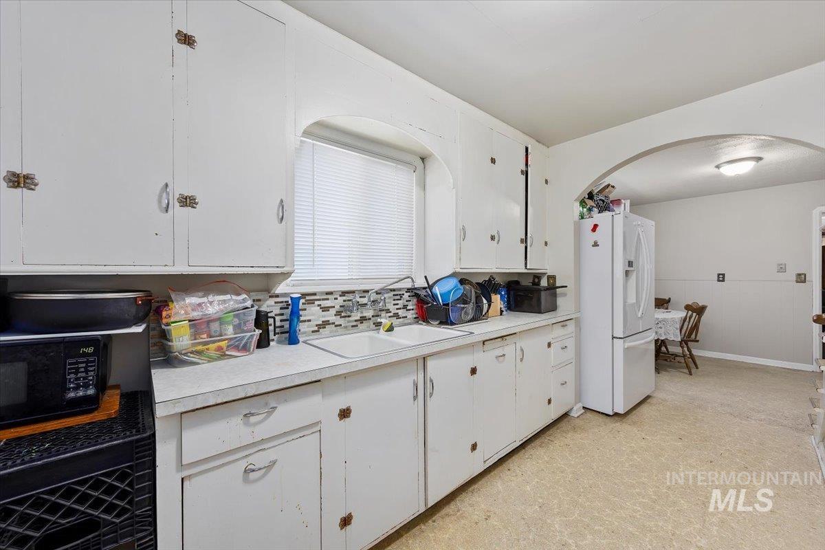 204 E 5th Street Property Photo 6