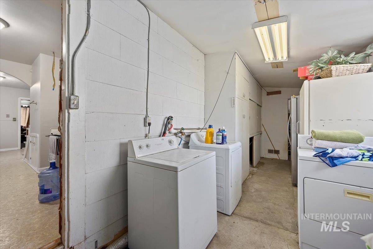 204 E 5th Street Property Photo 18