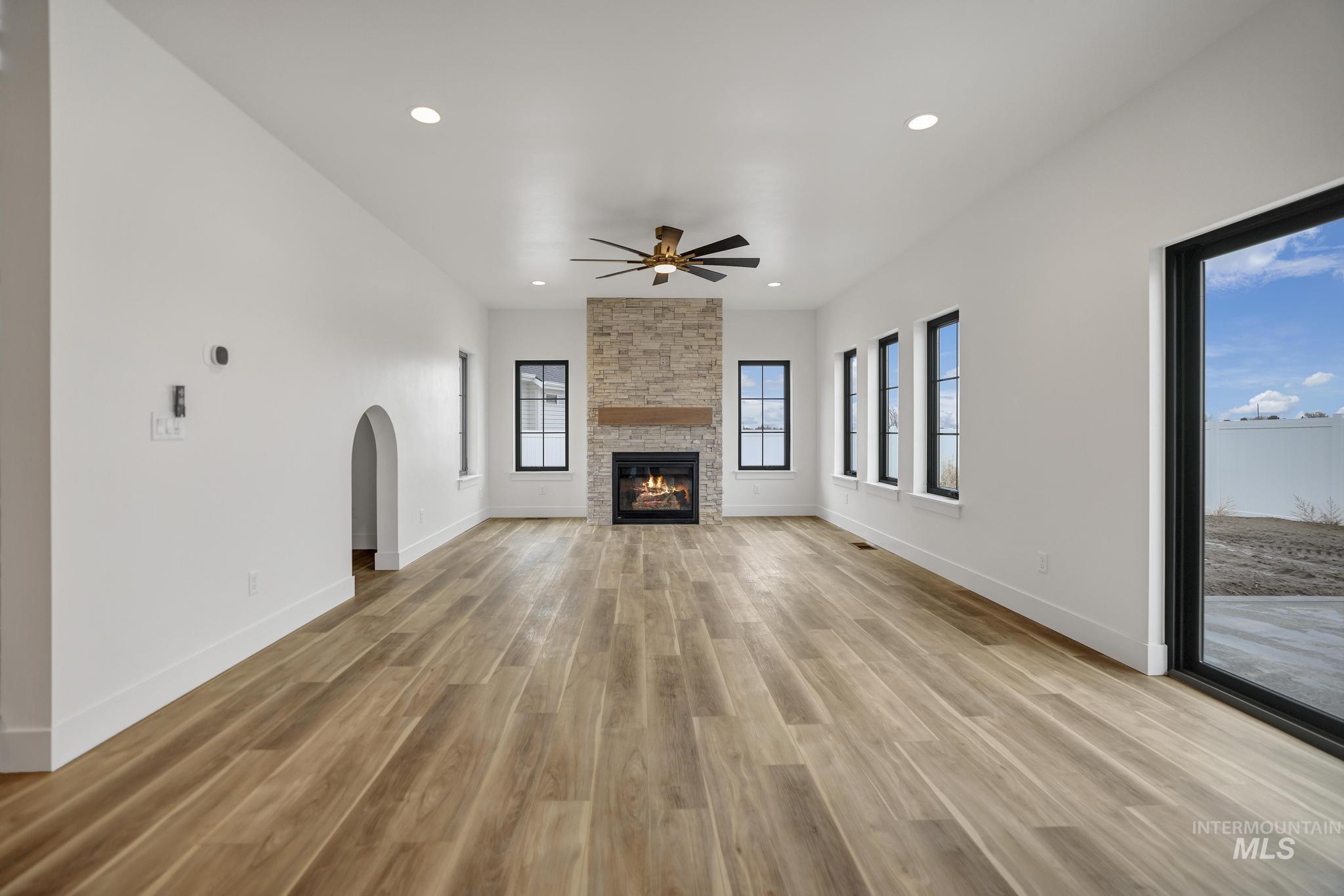 696 Full Moon Way Property Photo 17