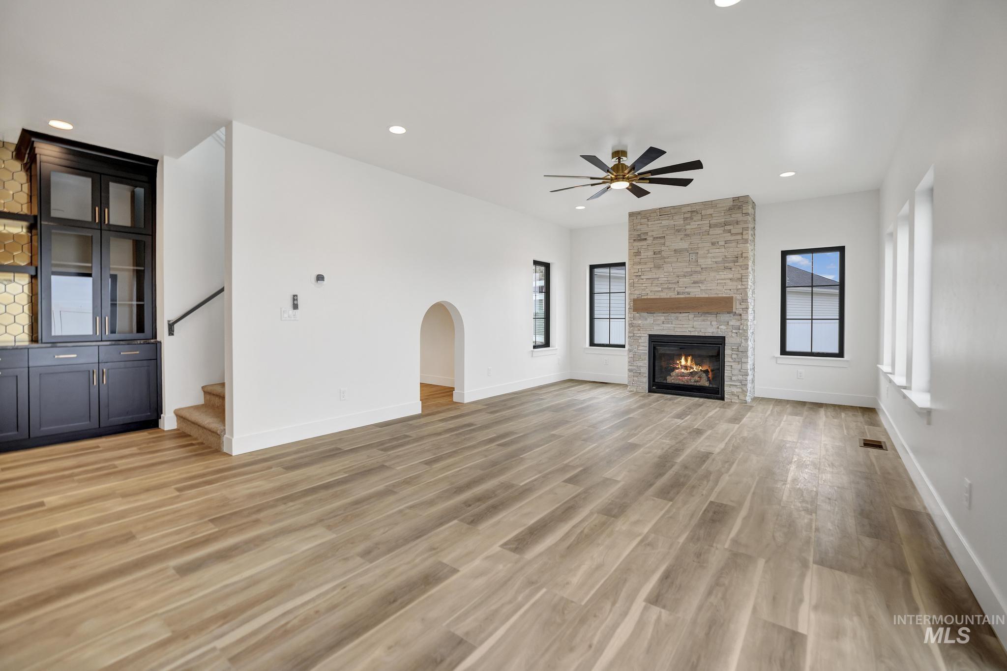 696 Full Moon Way Property Photo 18
