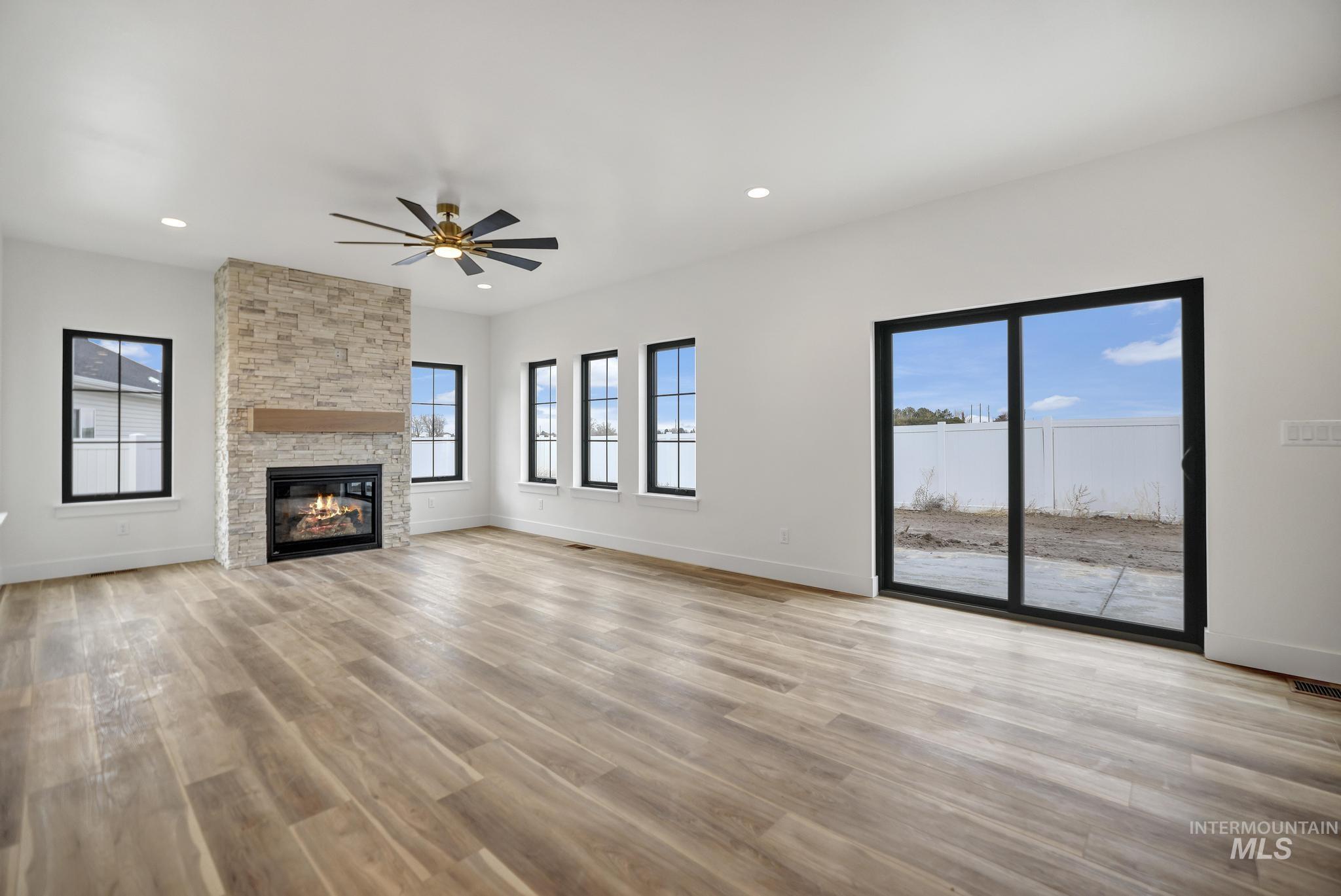 696 Full Moon Way Property Photo 19