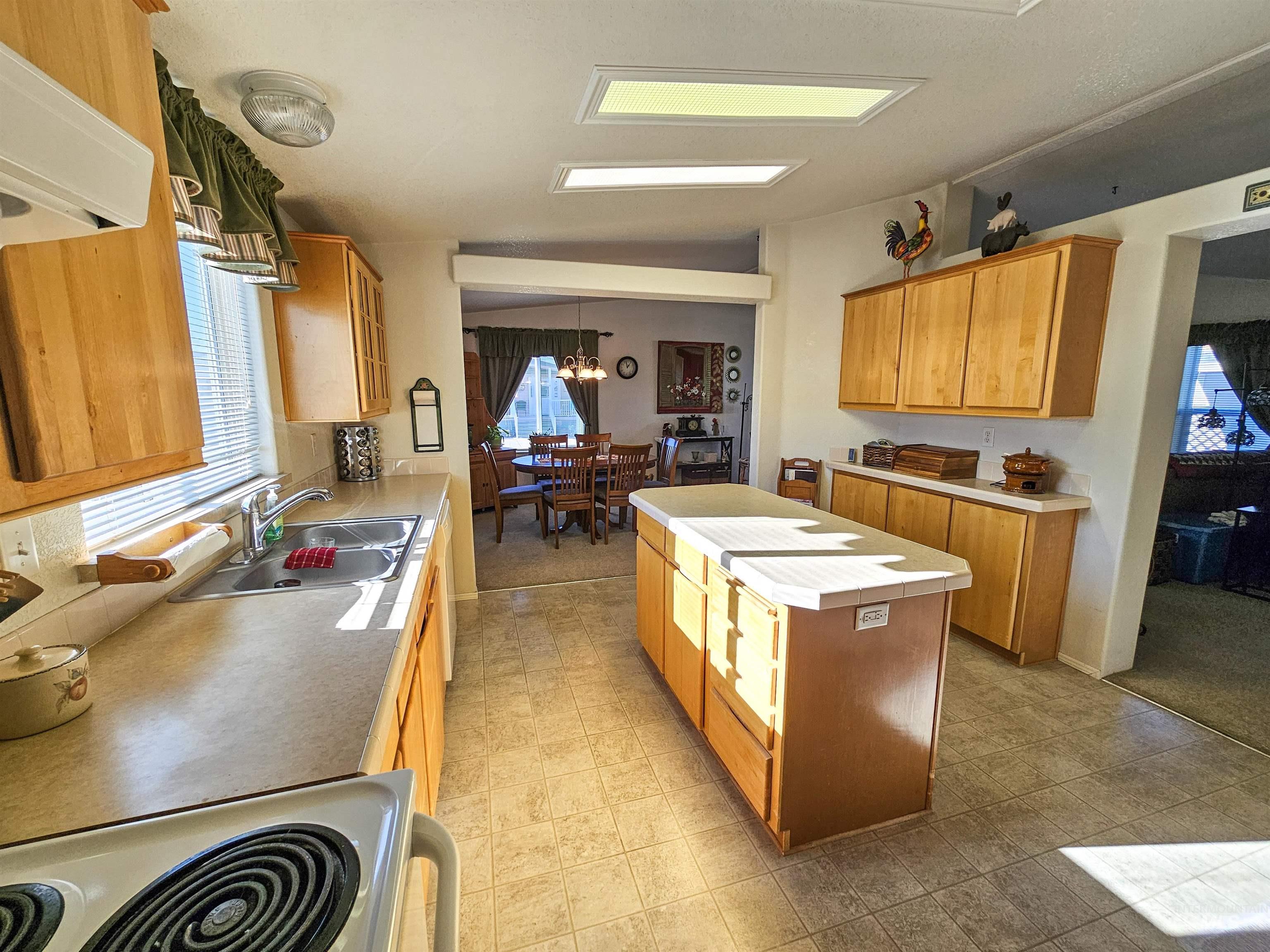 2115 6th Avenue Property Photo 11
