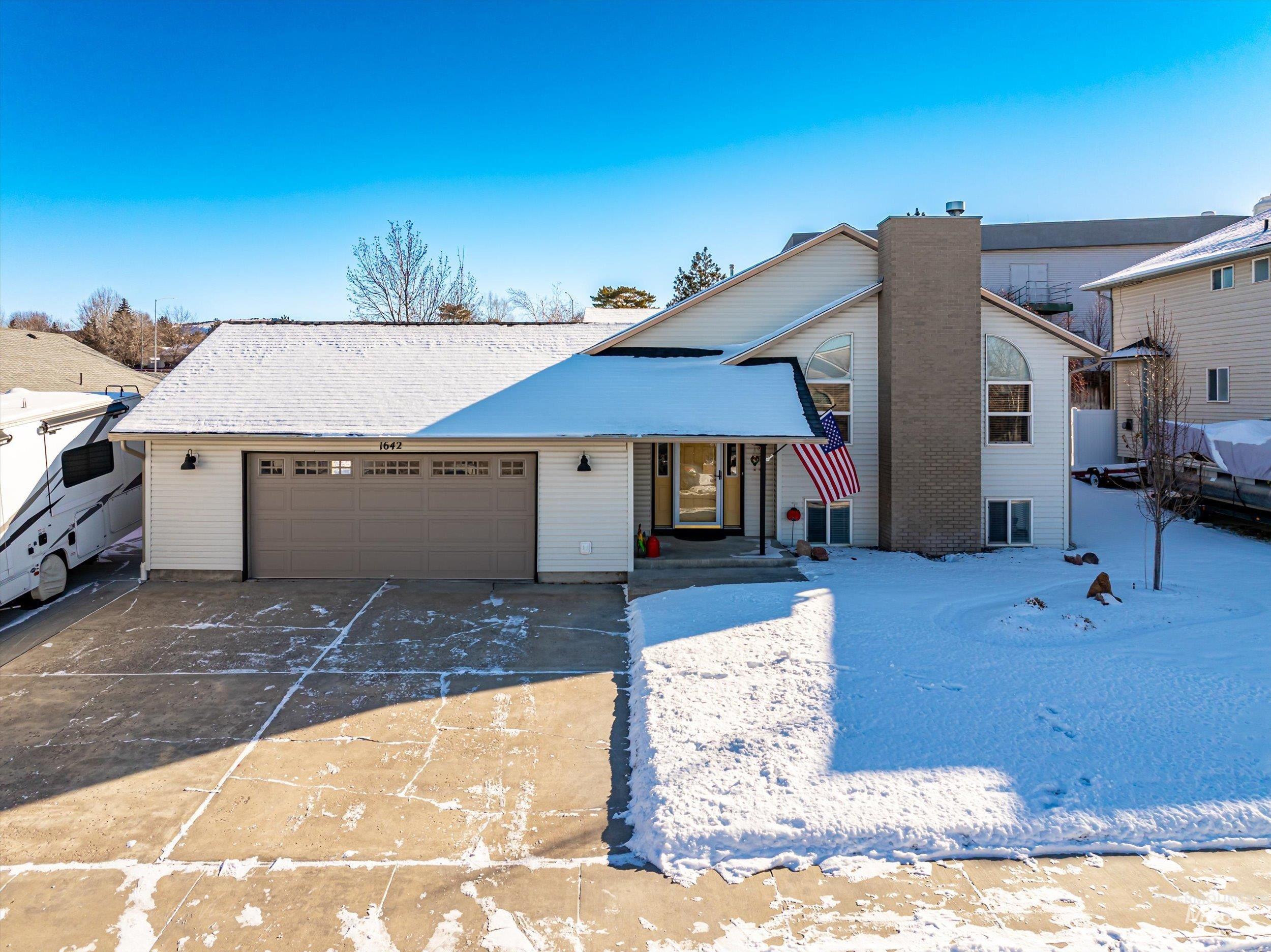 1642 Calico Circle Property Photo