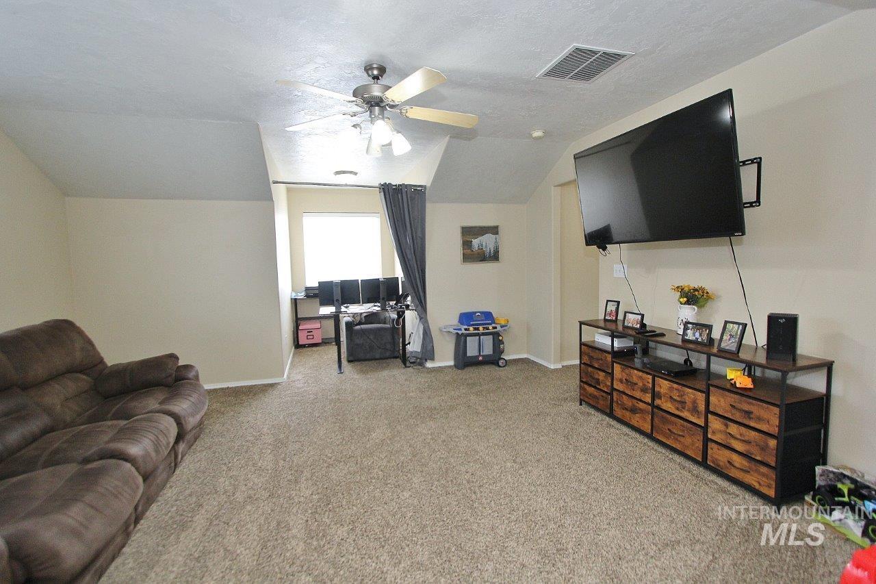 1604 N Buckler Way Property Photo 16