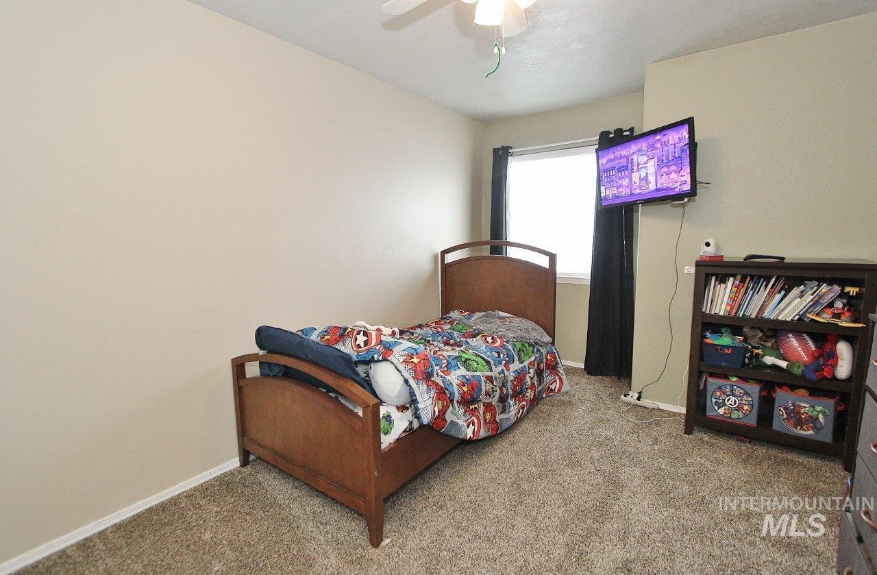 1604 N Buckler Way Property Photo 18