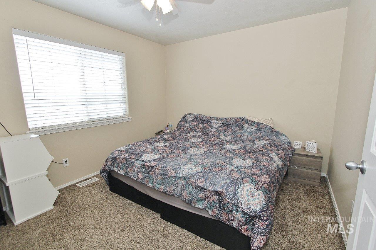 1604 N Buckler Way Property Photo 20
