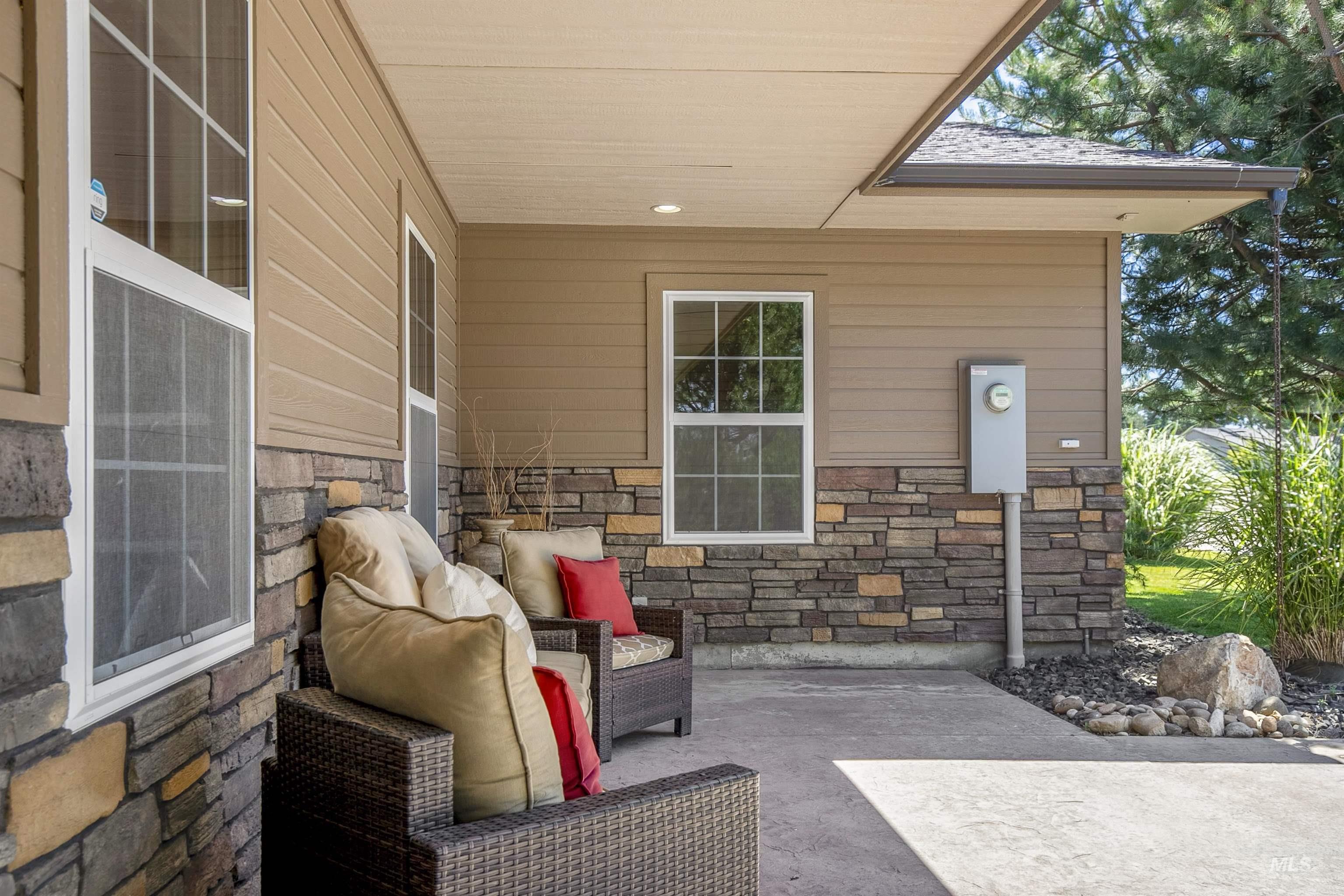 21246 Oakwood Drive Property Photo 11