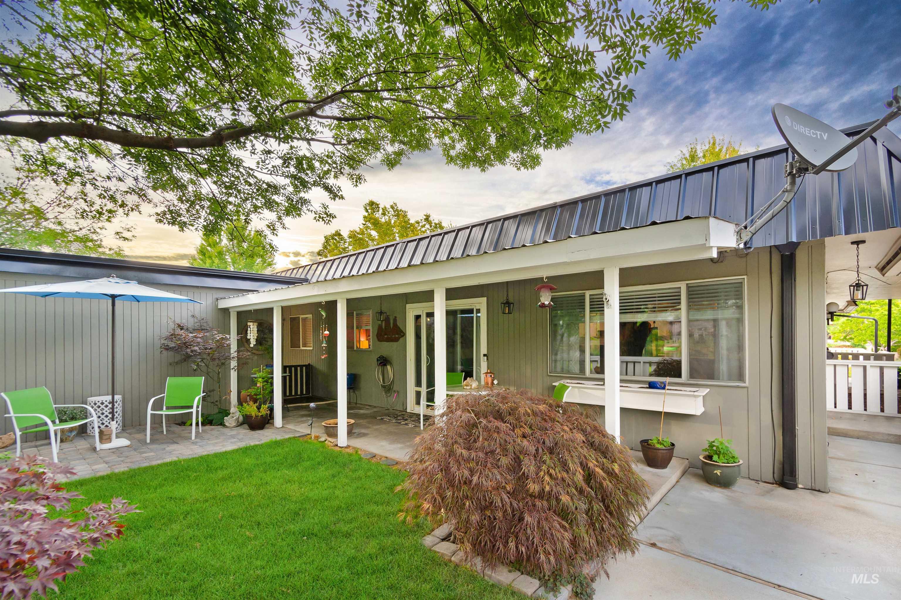 6881 W State Street Property Photo 5
