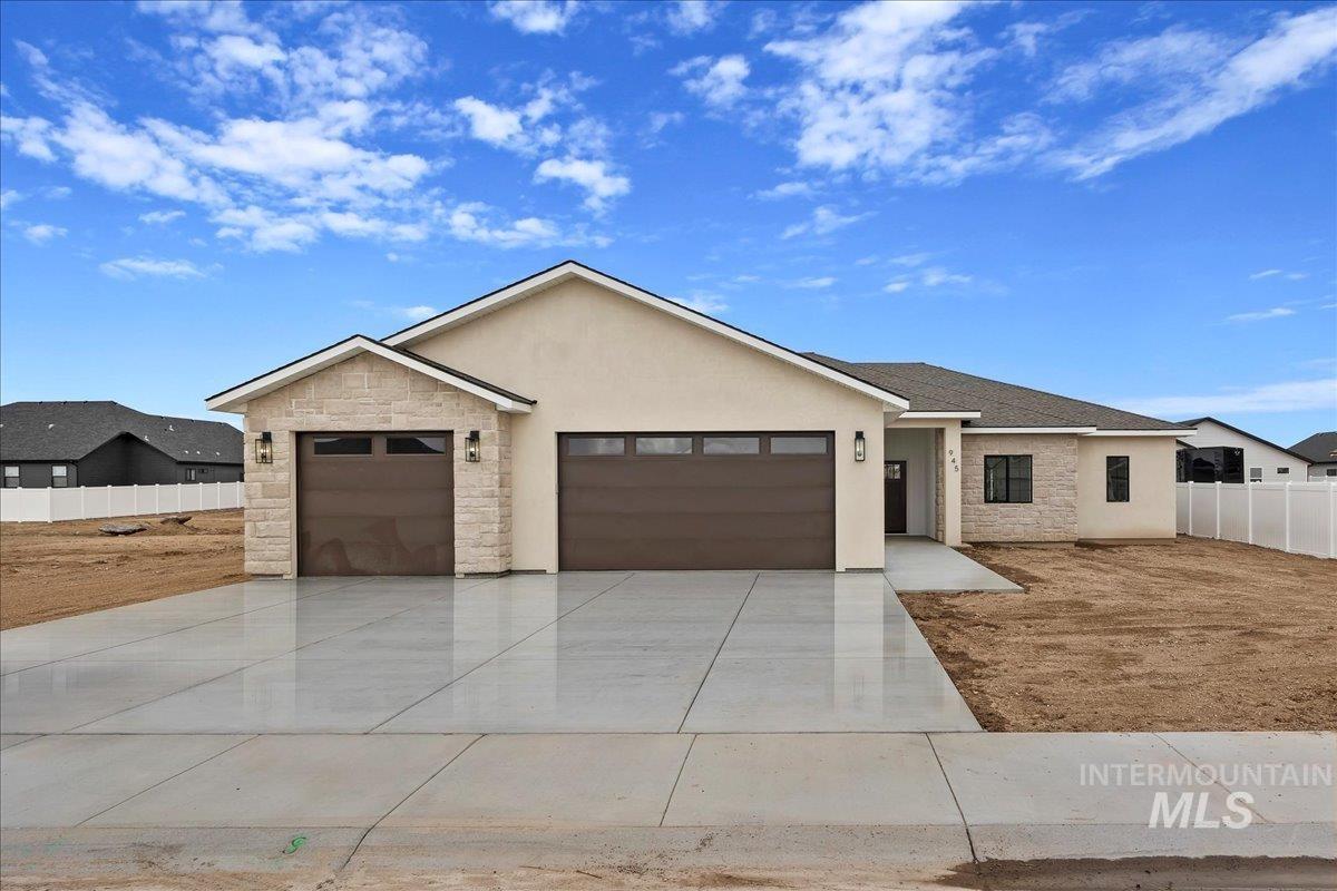 945 Northridge Way Property Photo 1