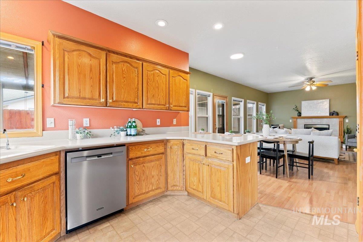 1875 Bishop Ct Property Photo 14