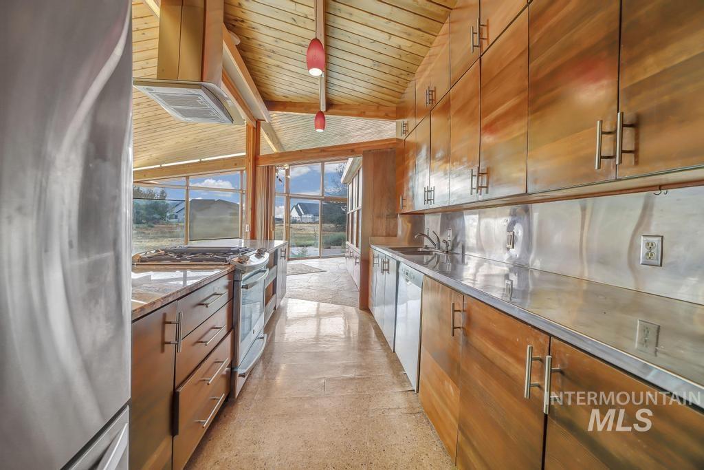 3625 N 3475 E Property Photo 10