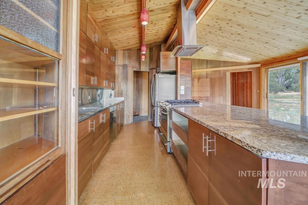 3625 N 3475 E Property Photo 12