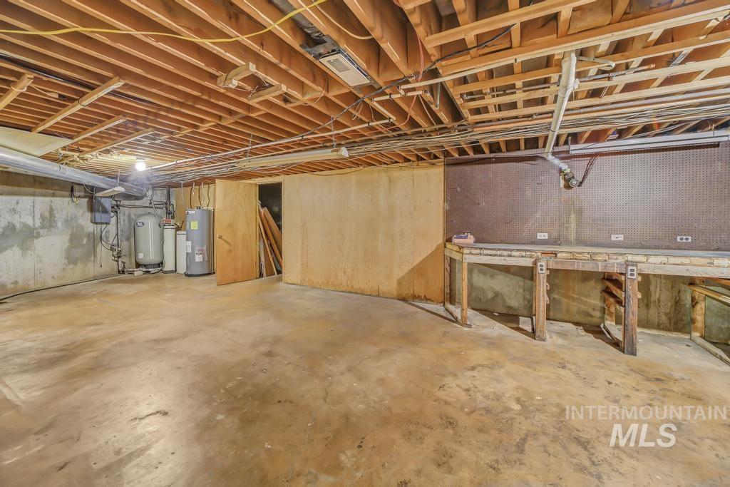 3625 N 3475 E Property Photo 23