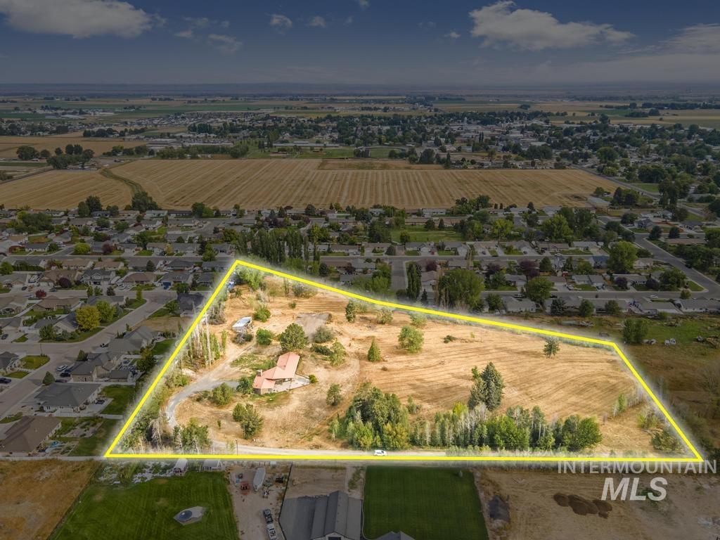 3625 N 3475 E Property Photo 26