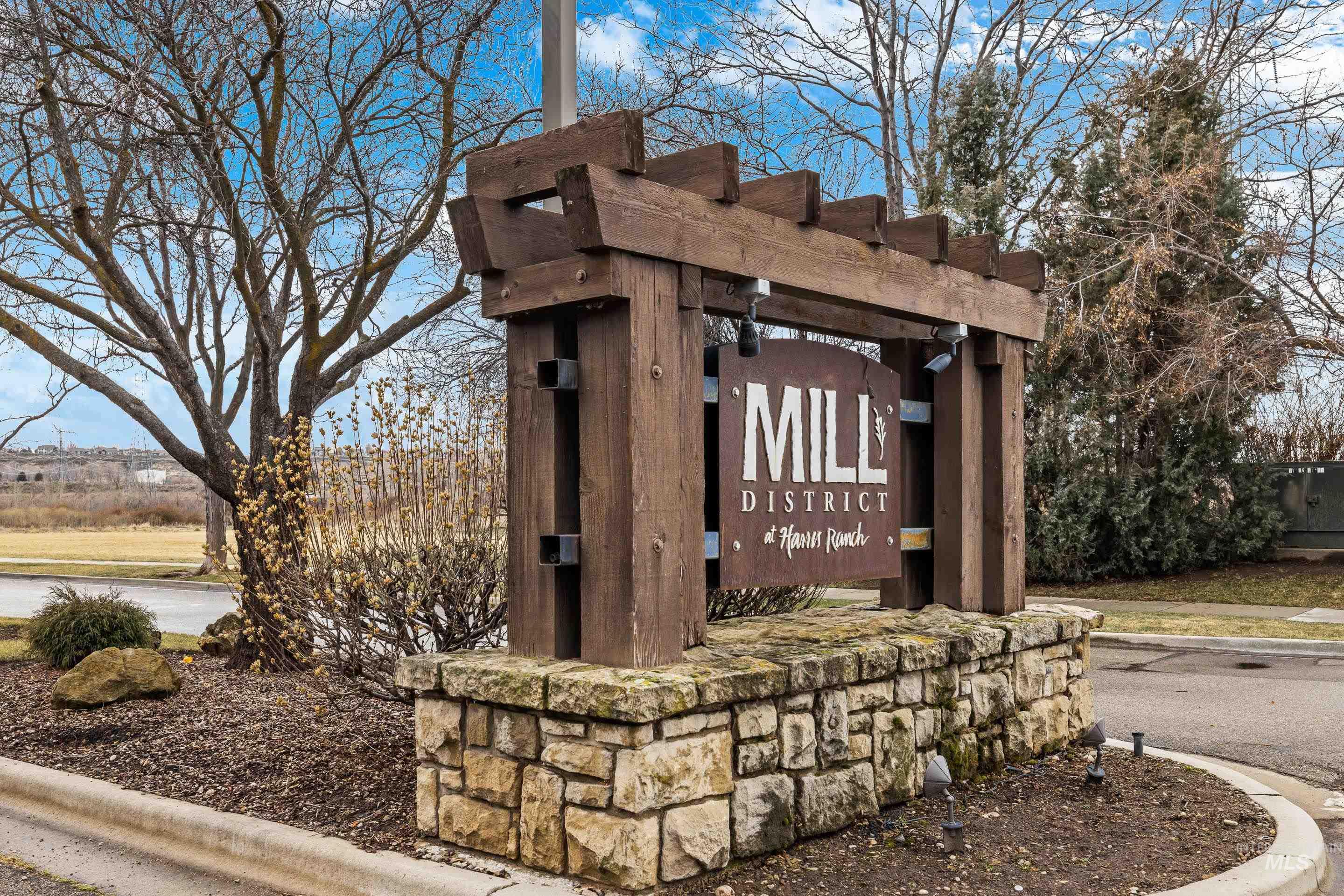 4063 S Mill Site Property Photo 42