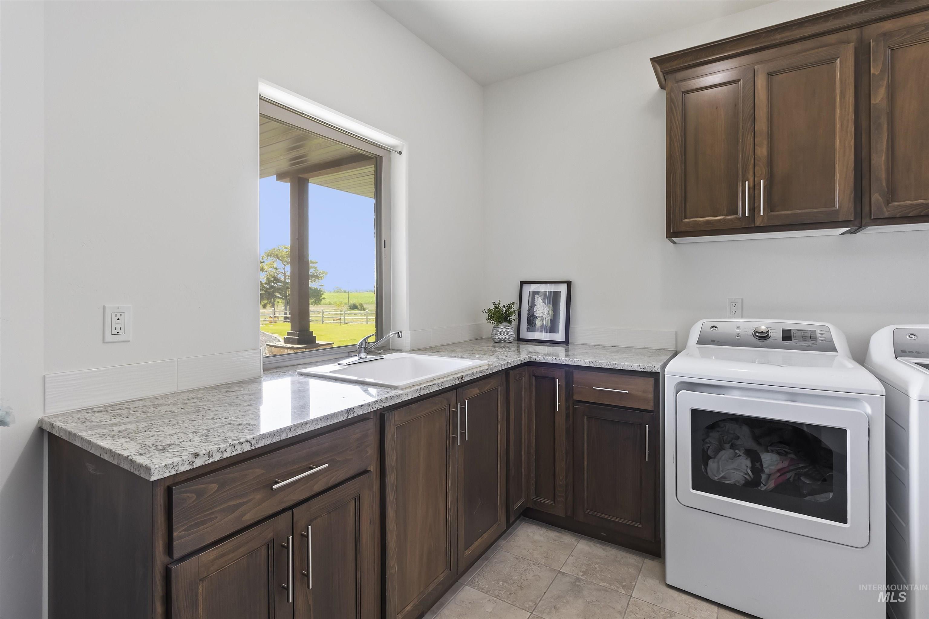 2851 S 1700 E Property Photo 37
