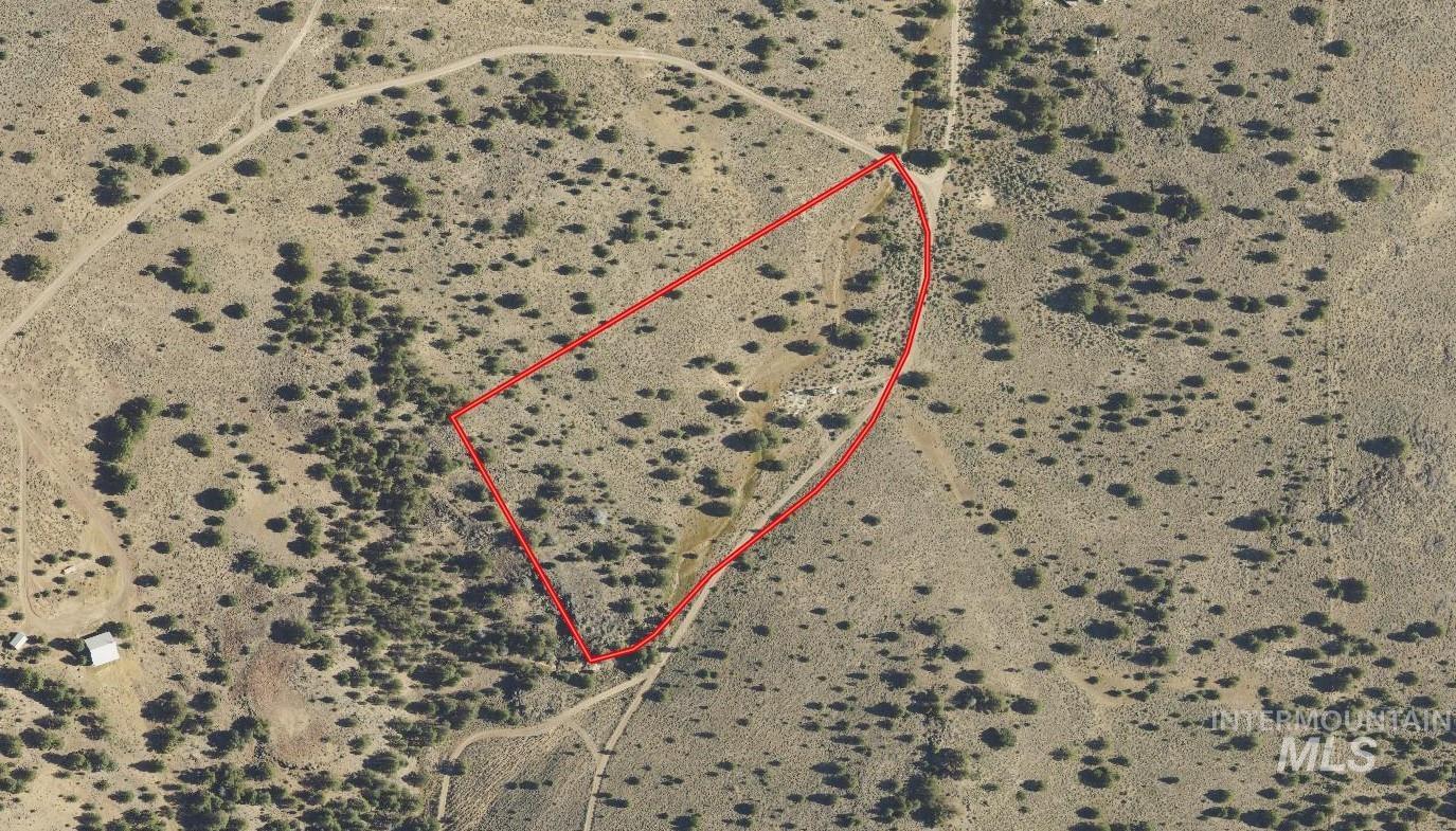 Tract 44 Triangle Ranch Property Photo 3