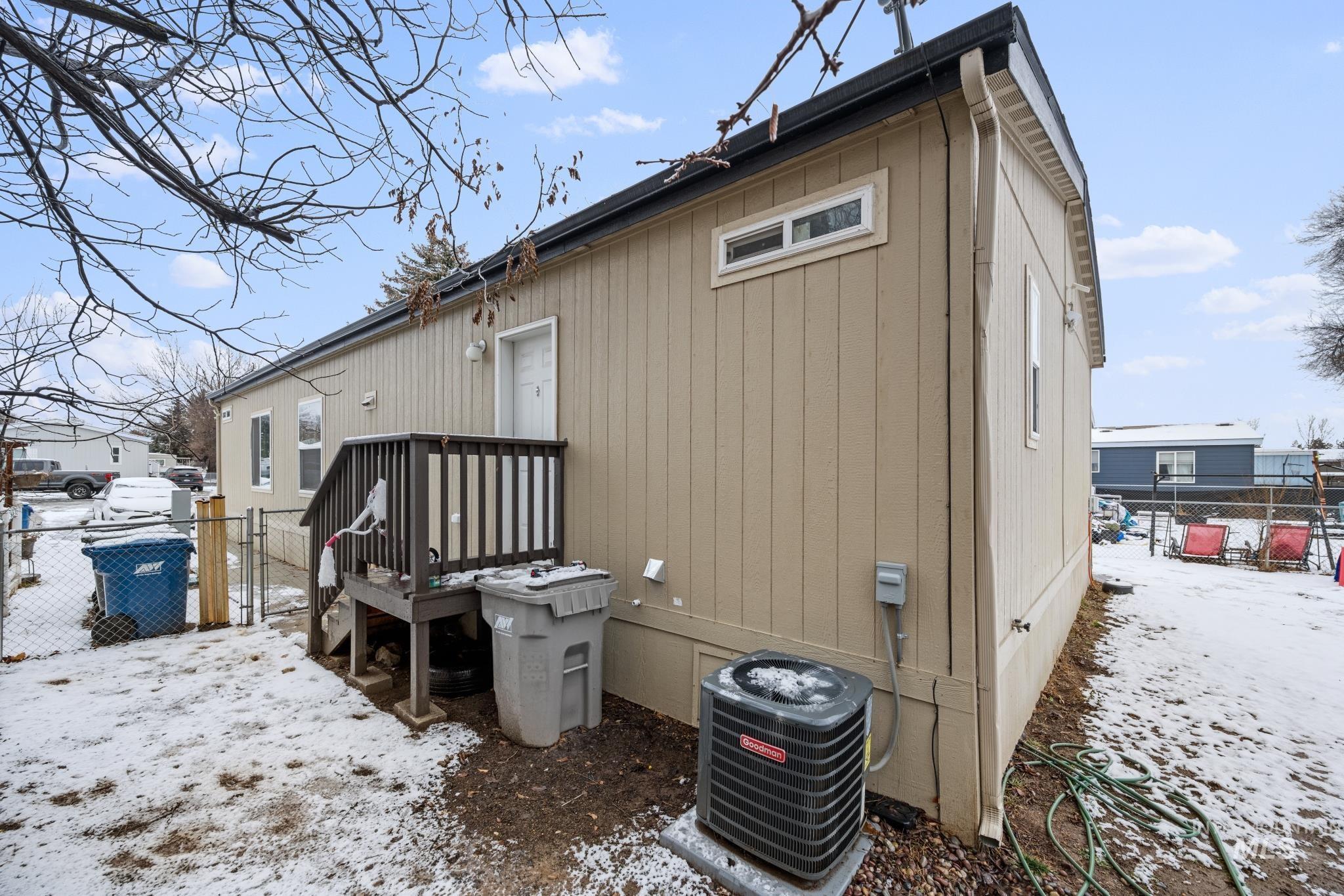 631 N Timathy Rd Property Photo 22