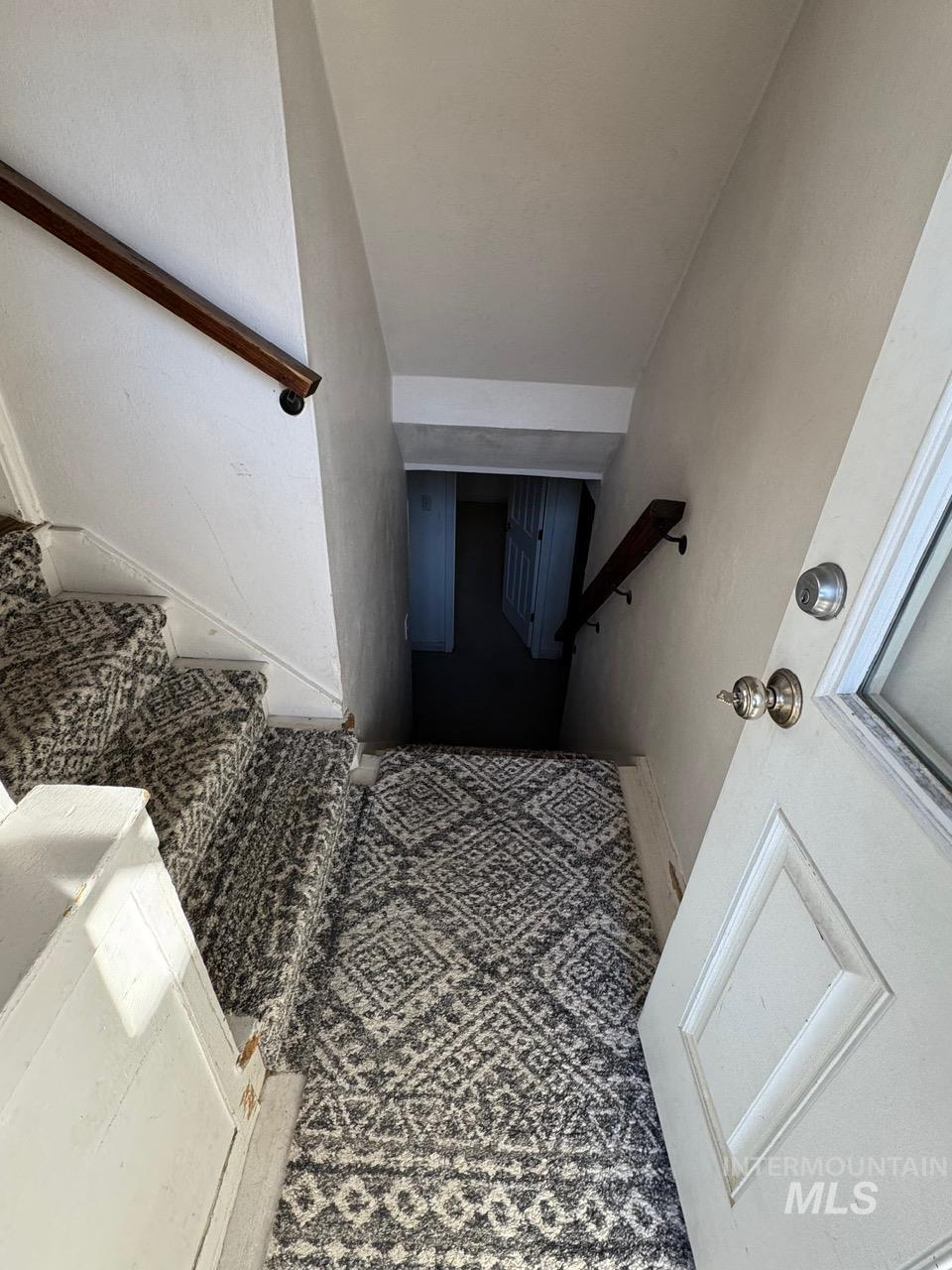 1911 Blaine St Property Photo 8