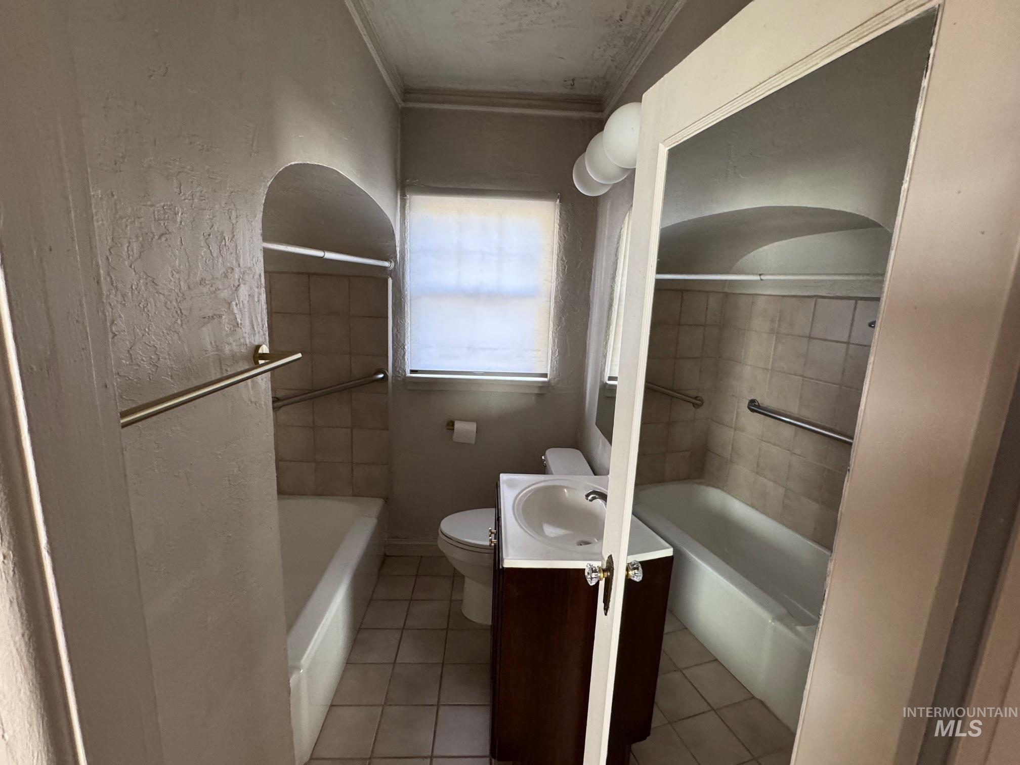 1911 Blaine St Property Photo 16