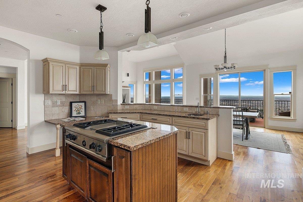 5466 N Quail Summit Place Property Photo 19