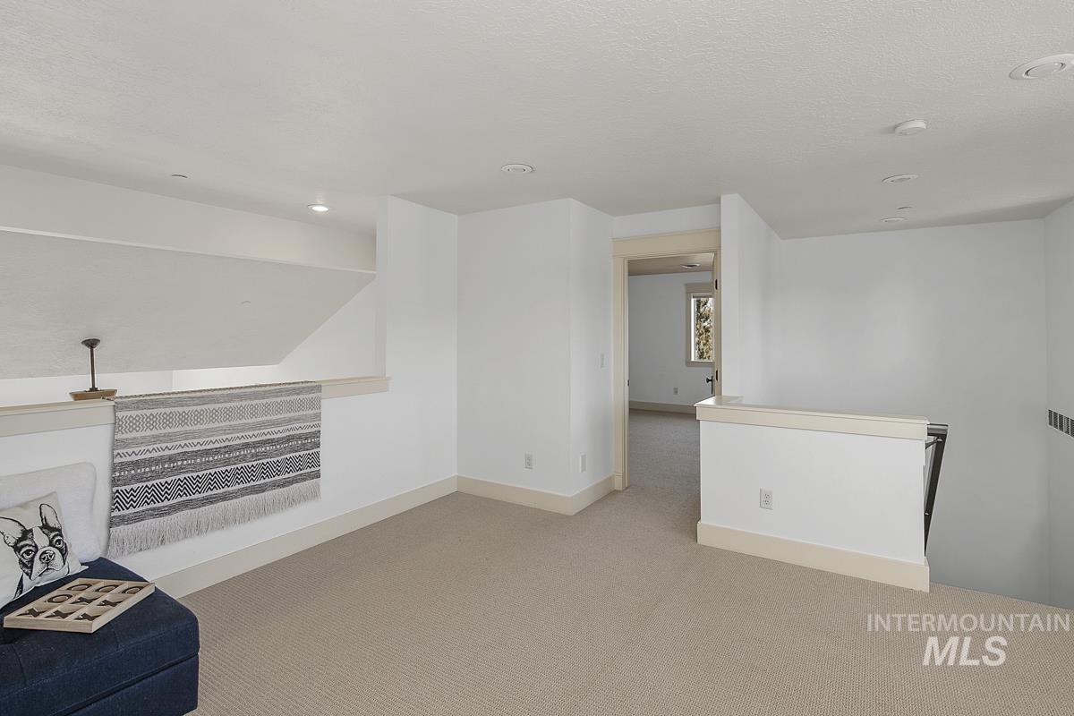 5466 N Quail Summit Place Property Photo 23