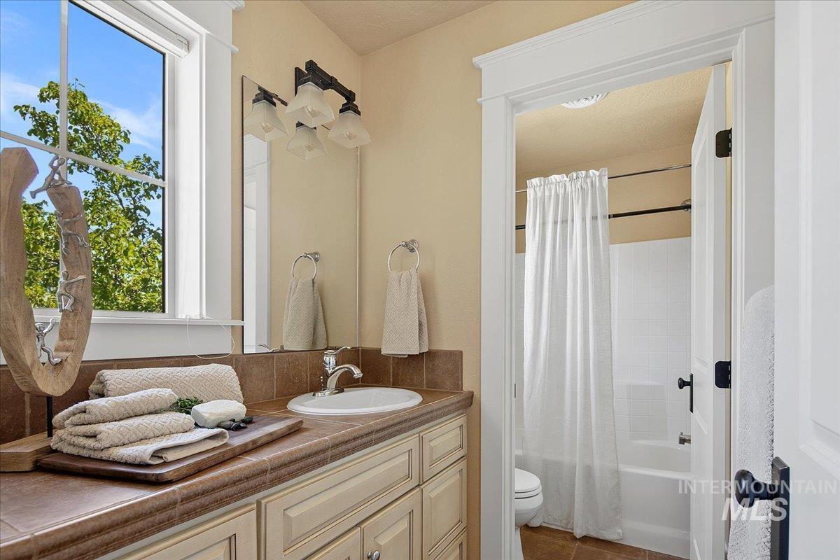 5466 N Quail Summit Place Property Photo 35