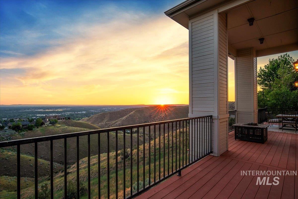 5466 N Quail Summit Place Property Photo 49
