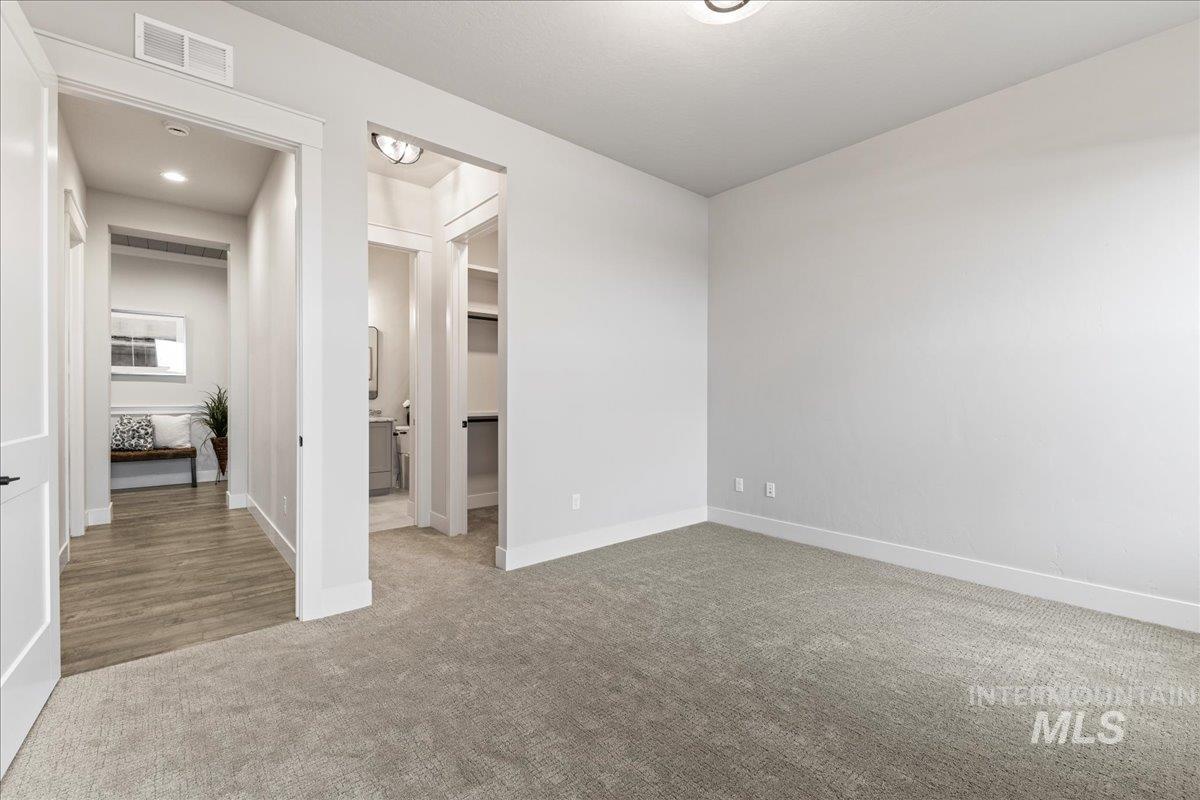 6872 N Valley Breeze Avenue Property Photo 33