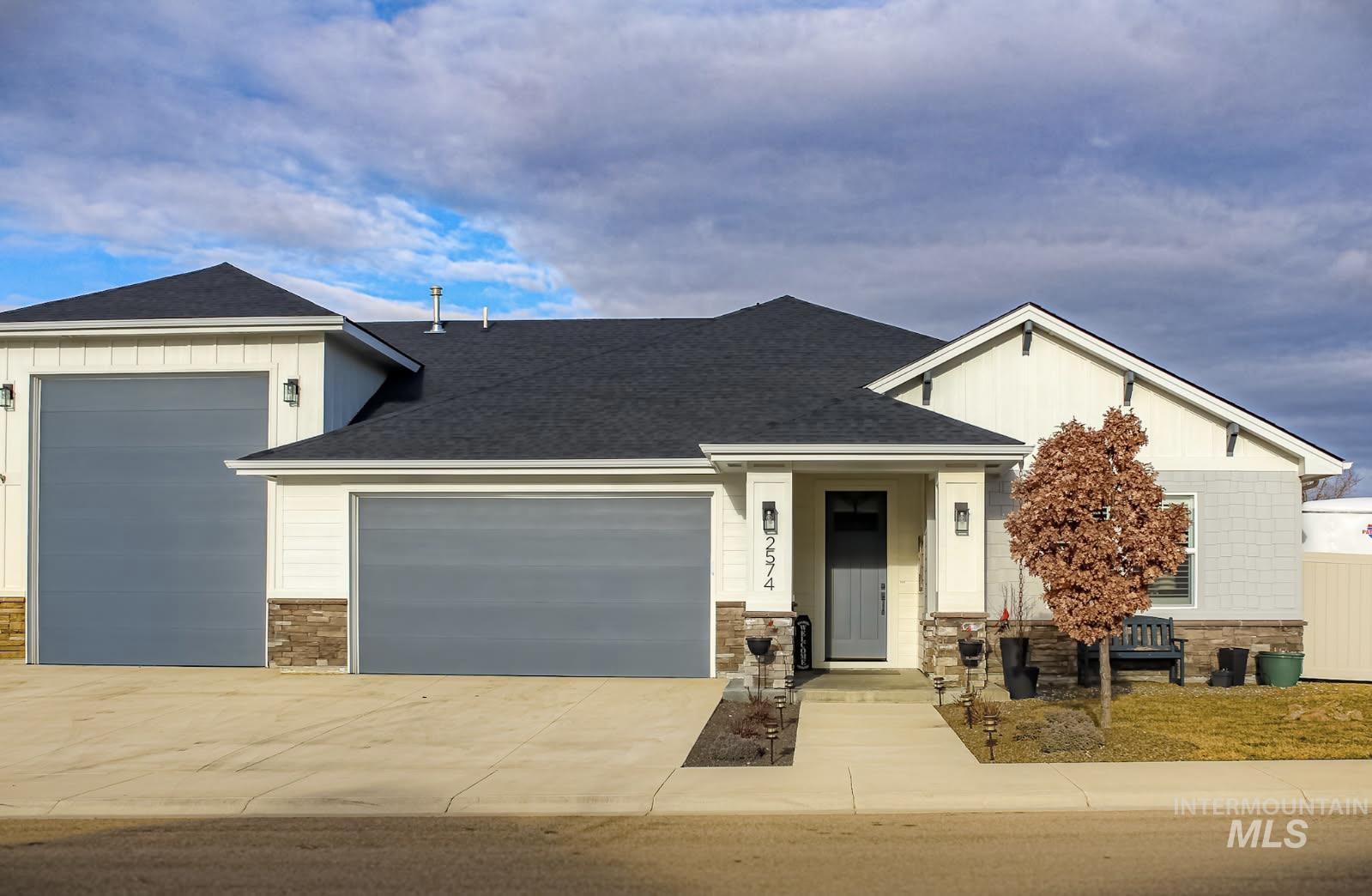 2574 Rome Ave Property Photo