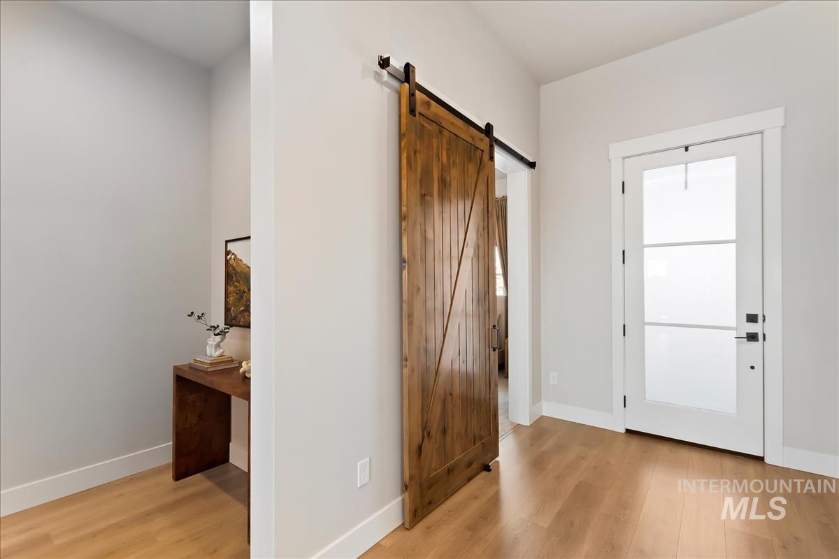 6875 W Piaffe St Property Photo 3